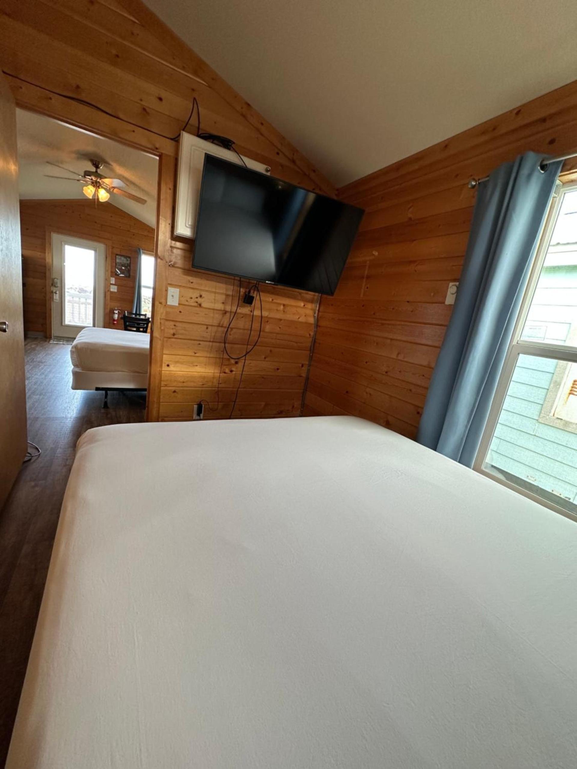 Westport Marina Cottages photo 37