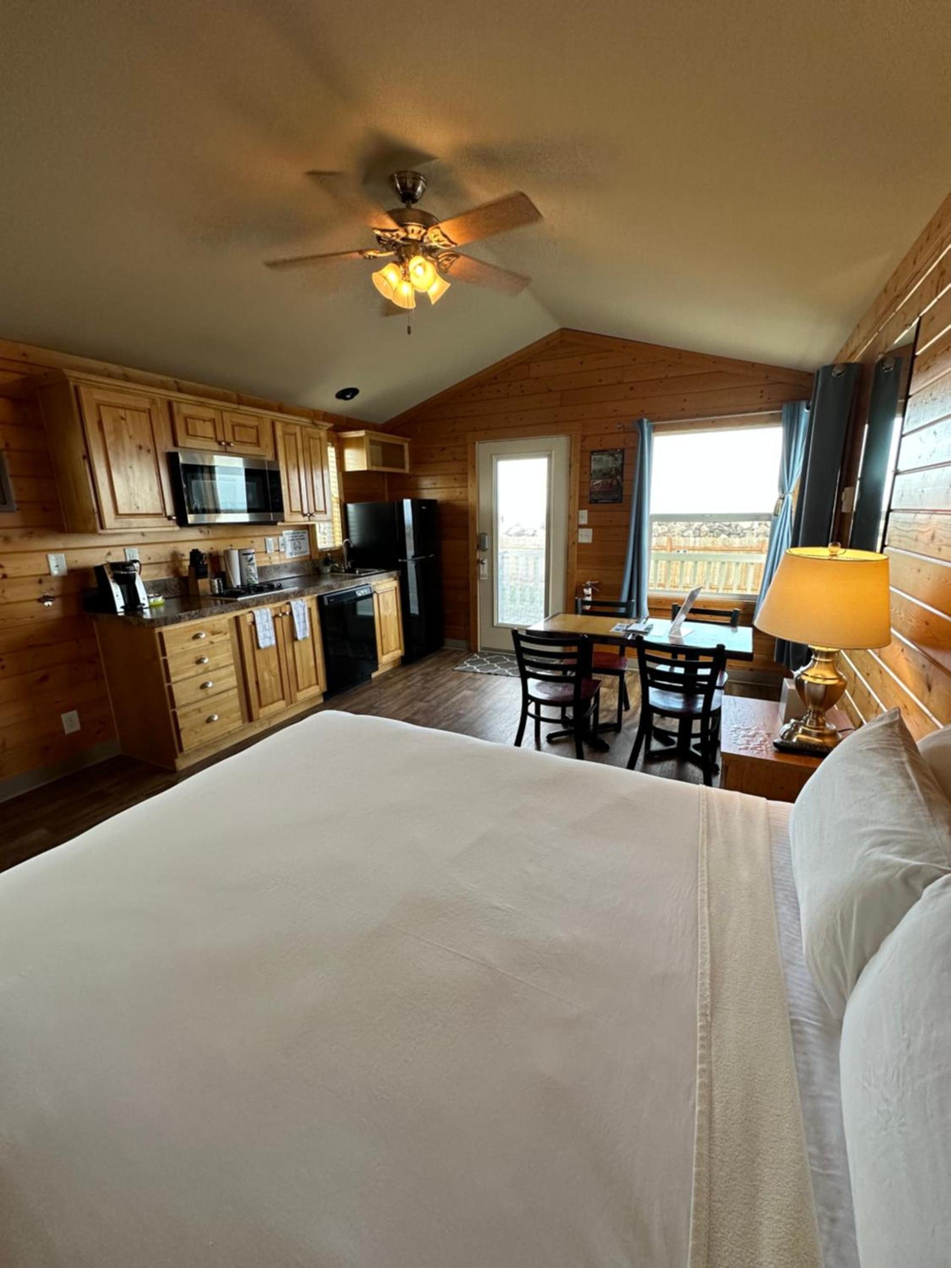 Westport Marina Cottages photo 38