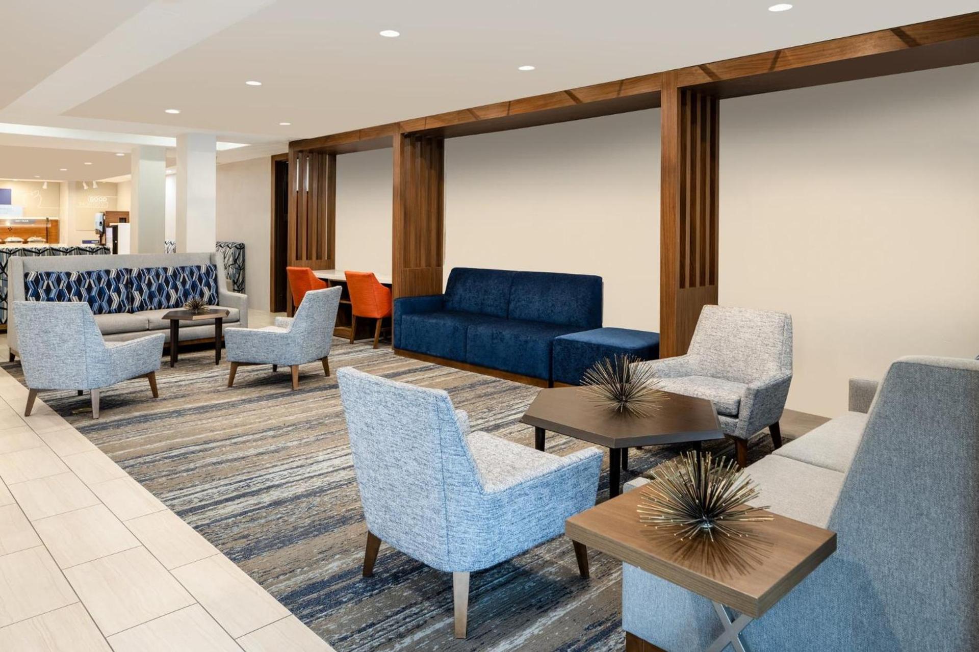 Holiday Inn Express Vancouver North by IHG photo 47