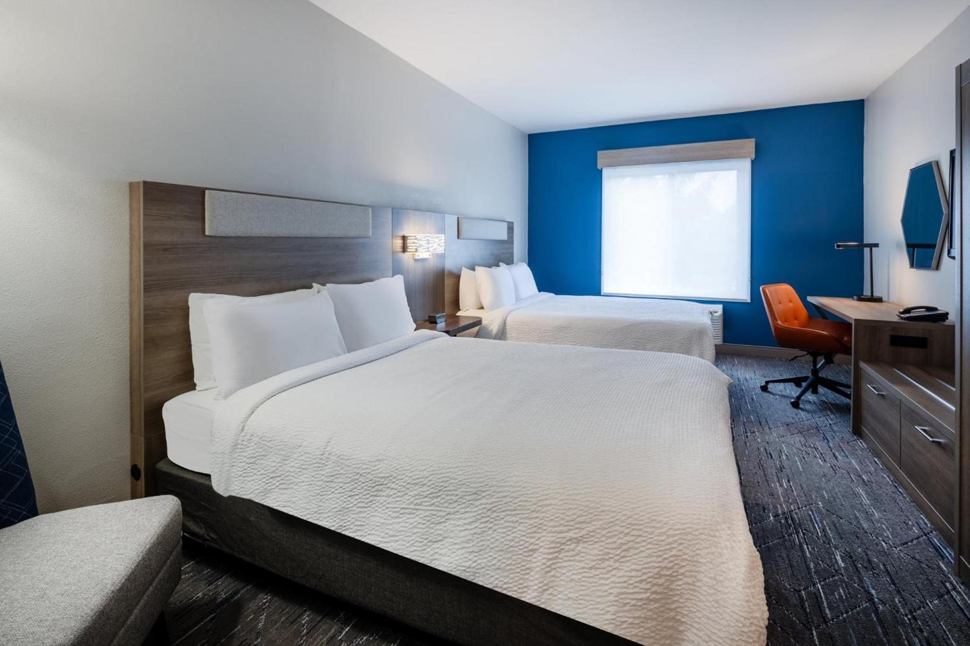 Holiday Inn Express Vancouver North by IHG photo 32