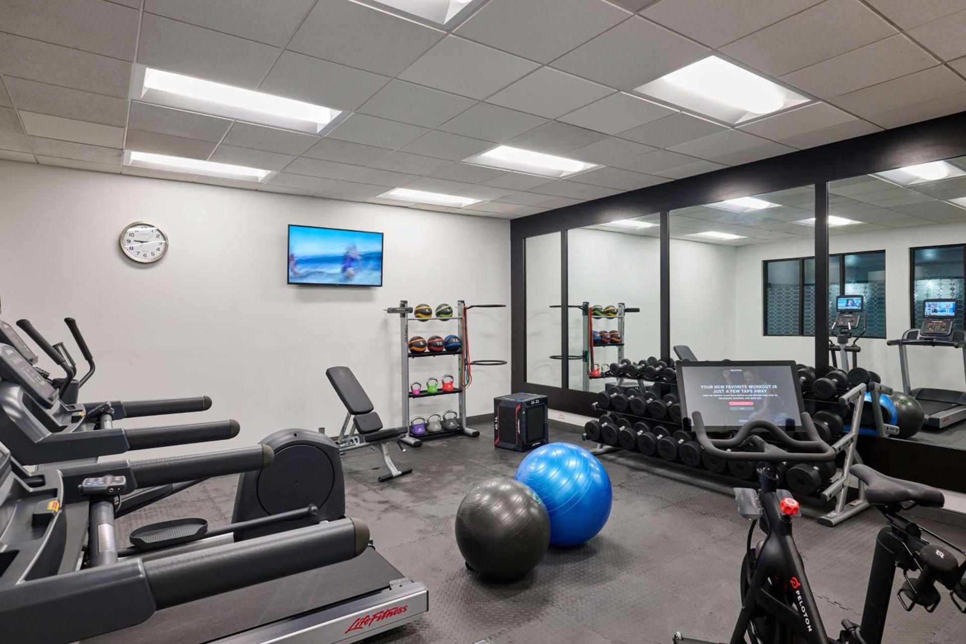 Homewood Suites by Hilton Anchorage photo 12