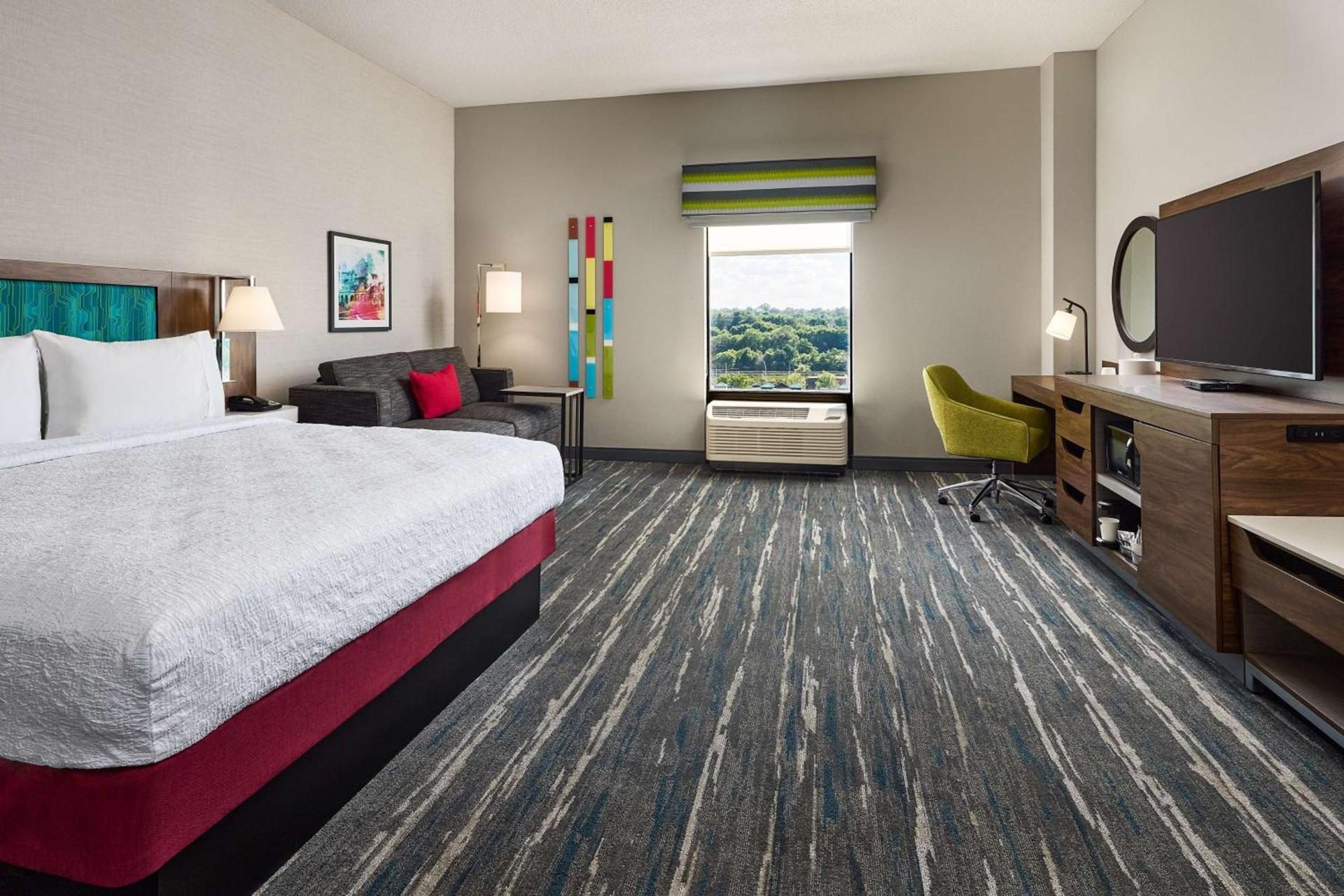 Hampton Inn Massillon photo 24