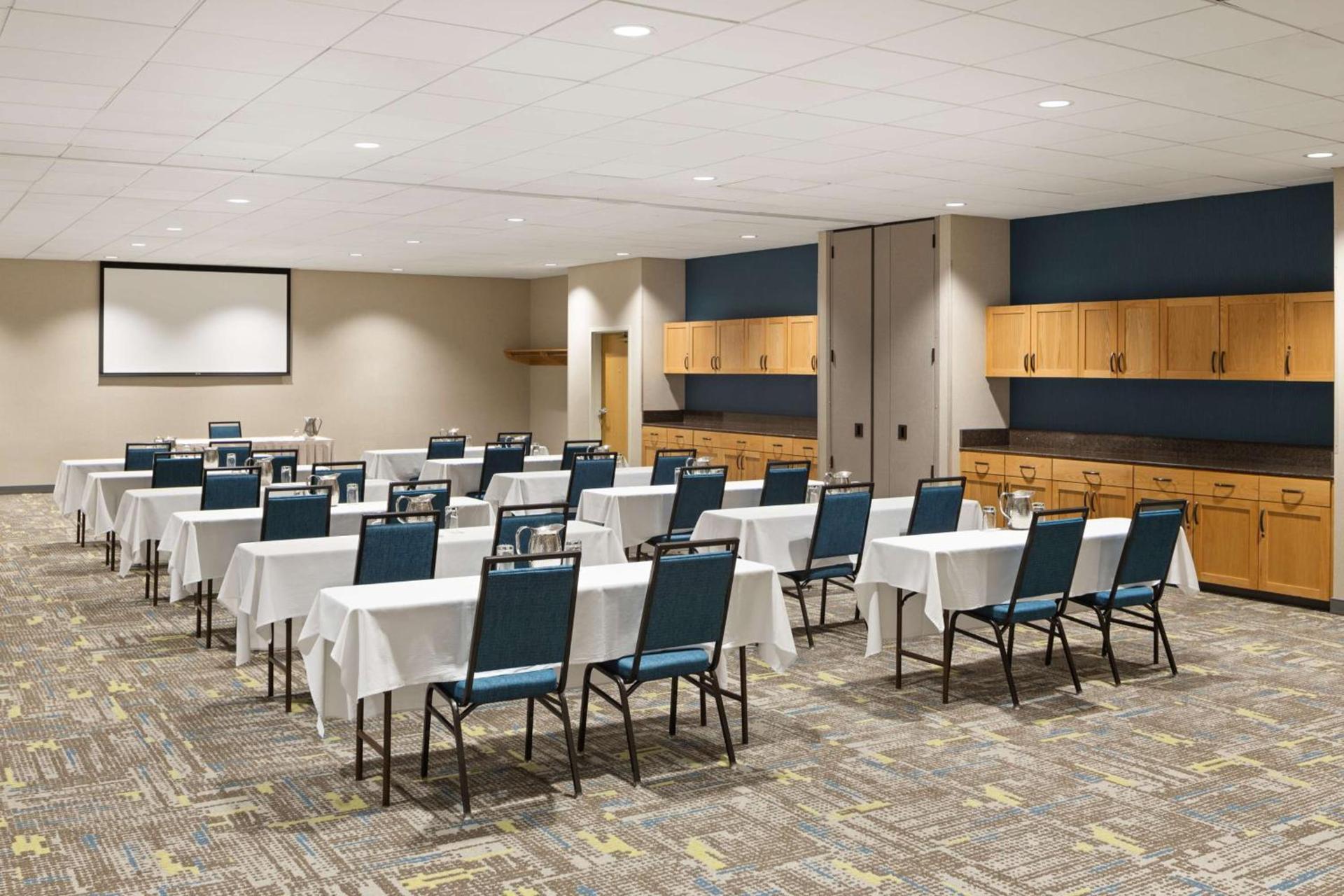 Hampton Inn Spokane Airport photo 40