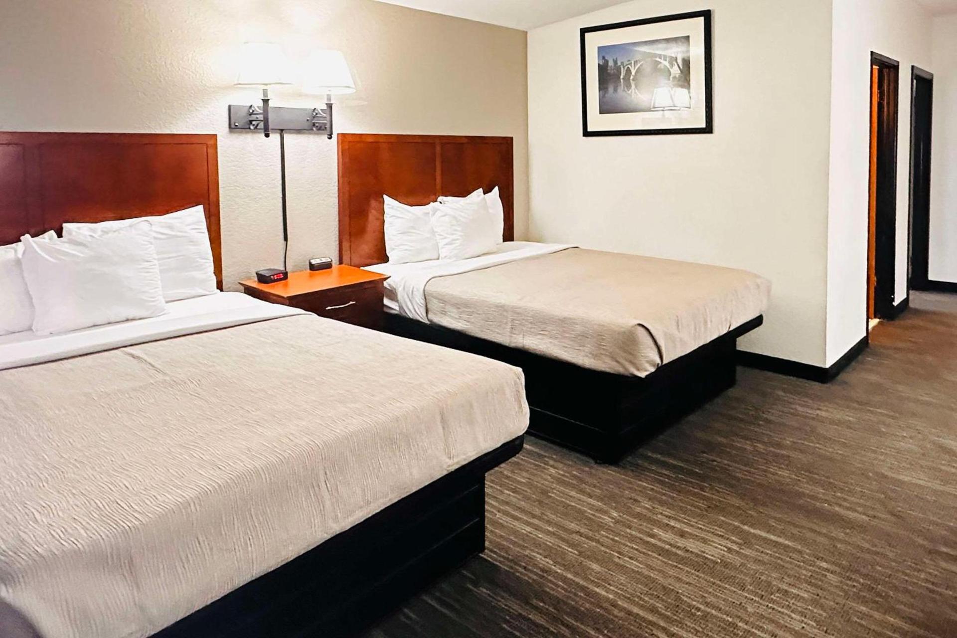 Quality Inn St Paul-Minneapolis-Midway photo 35
