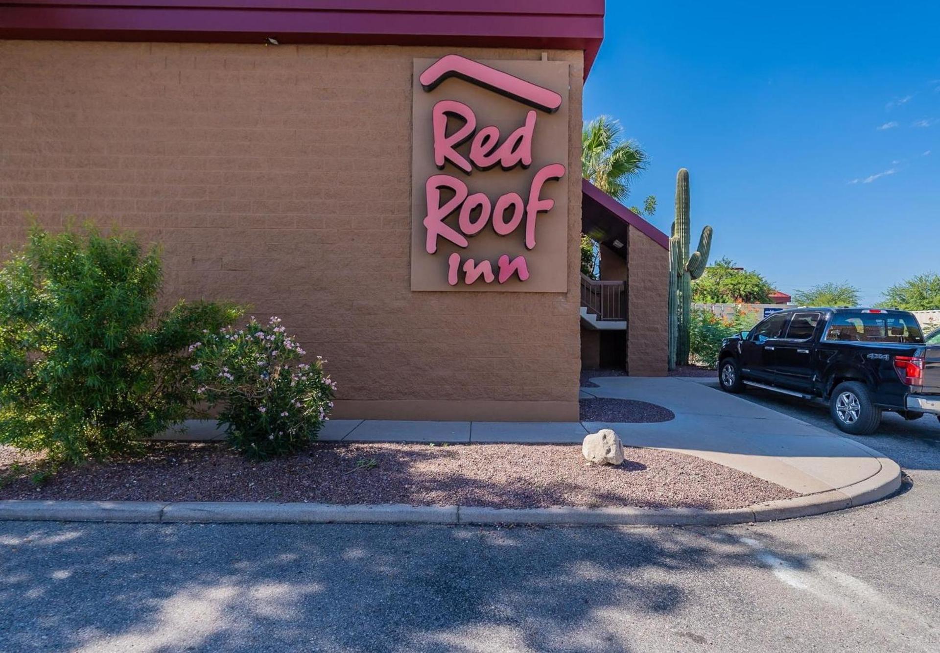 Red Roof Inn Tucson South - Airport photo 3
