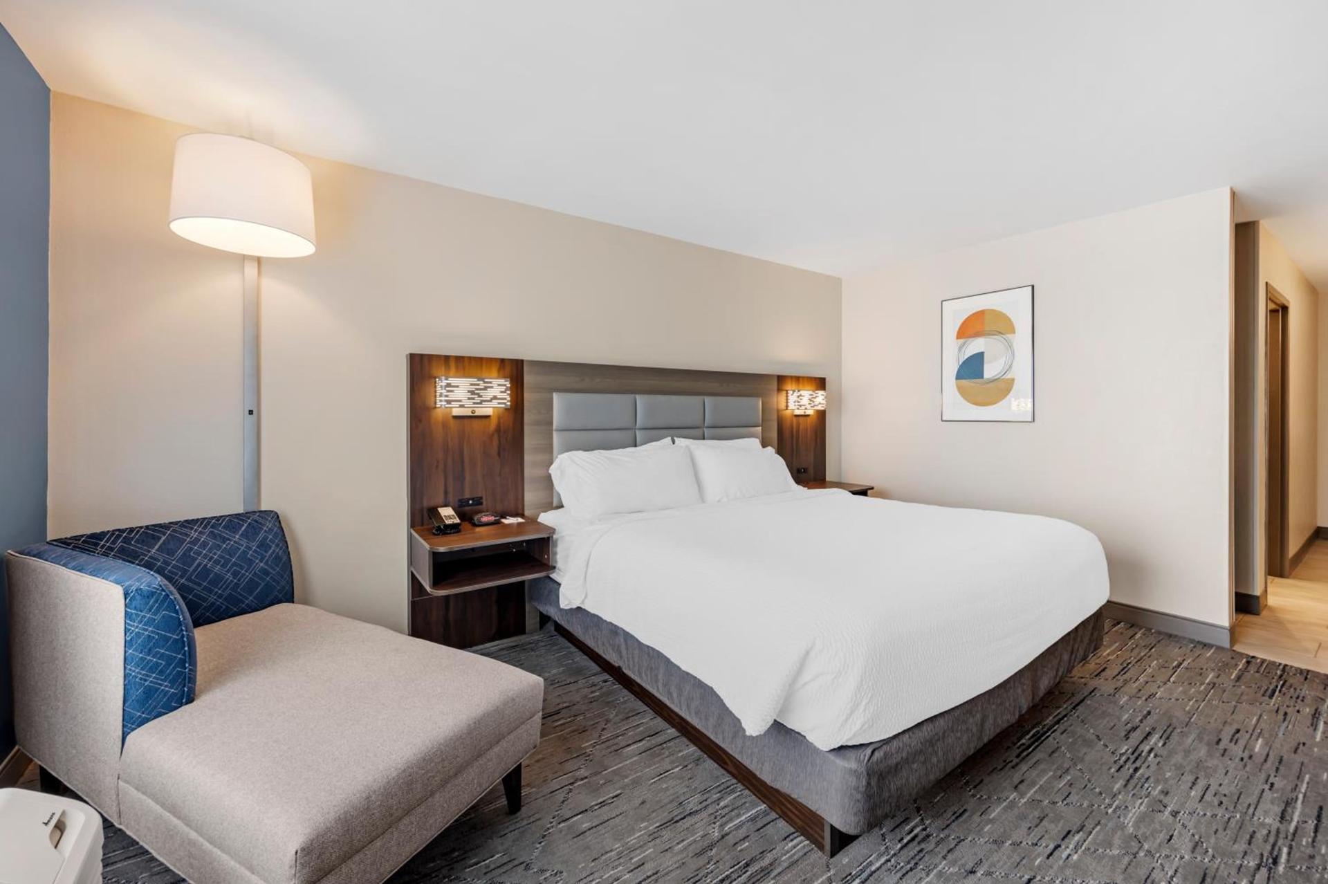 Holiday Inn Express White House by IHG photo 31