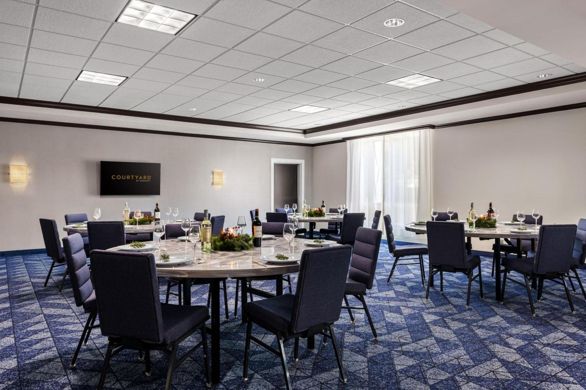 Courtyard by Marriott Evansville East photo 16