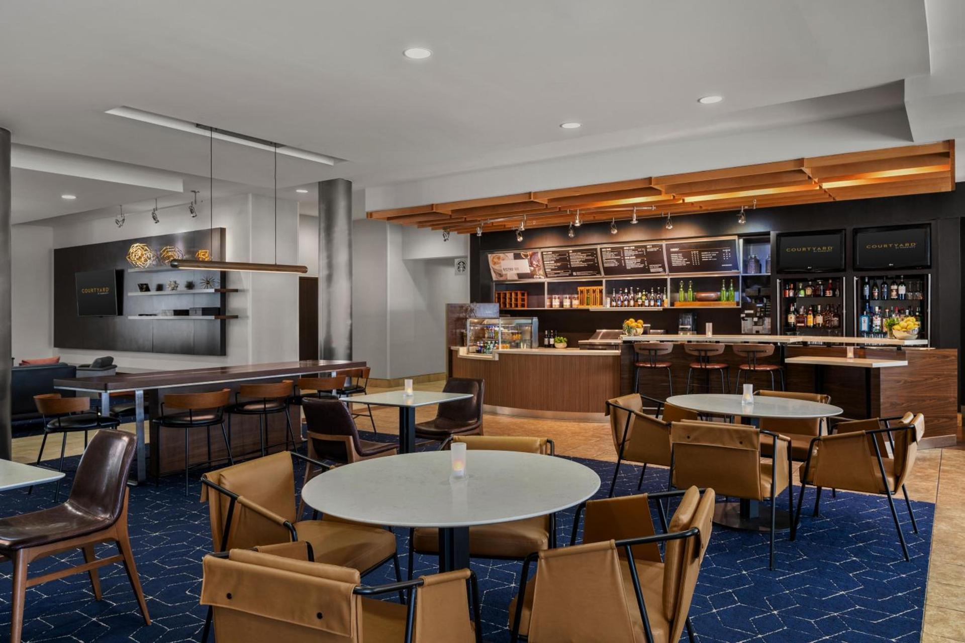 Courtyard by Marriott Evansville East photo 15