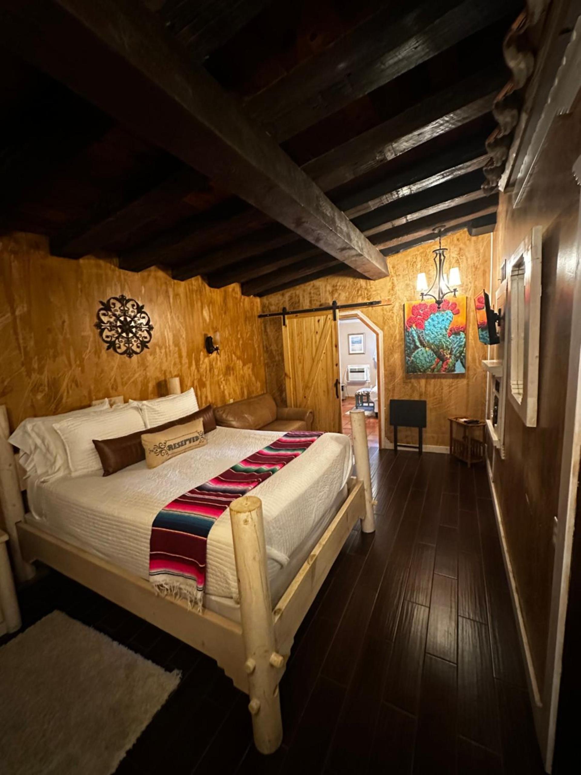 Adobe Rose Boutique Inn photo 20