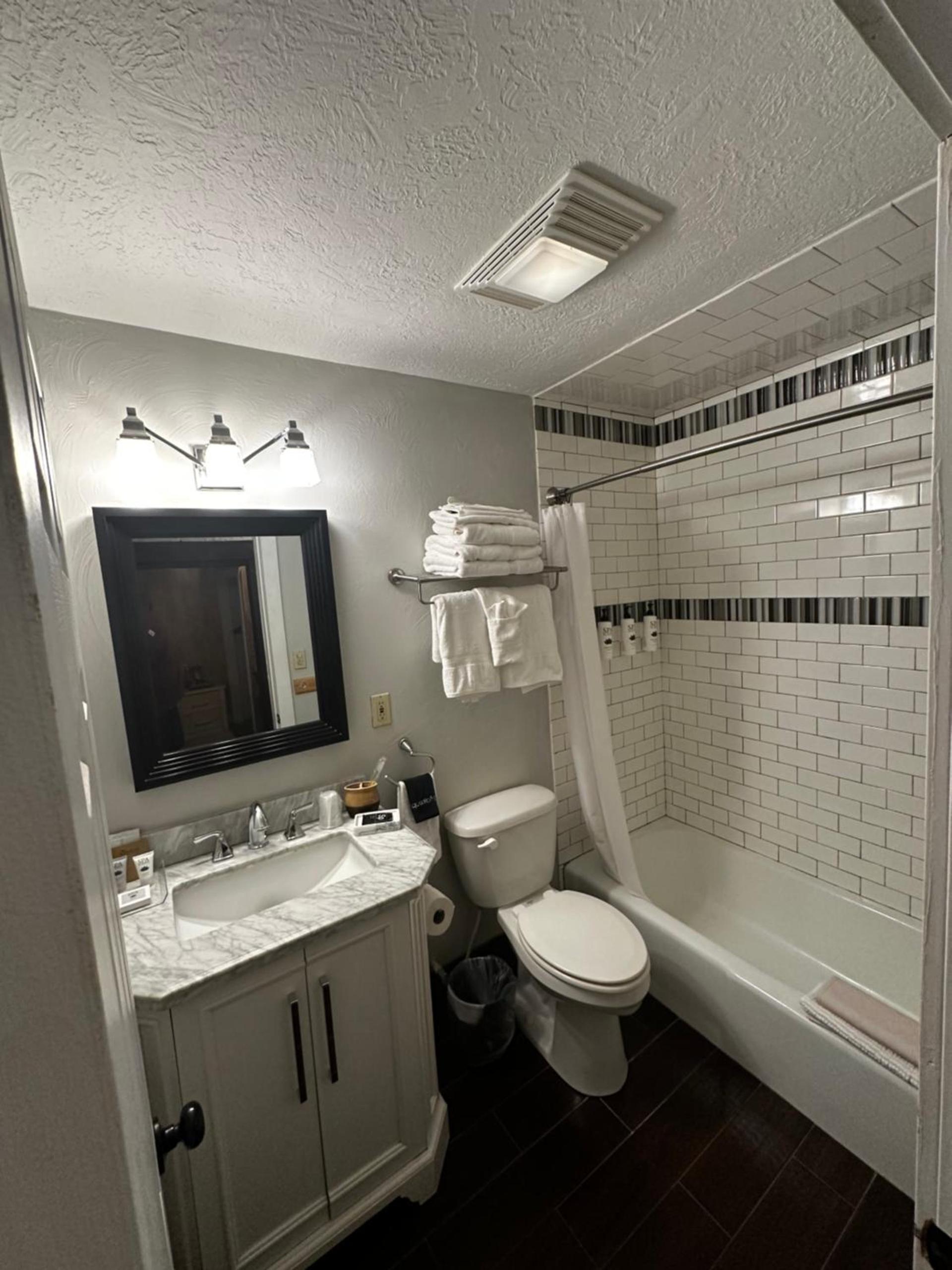 Adobe Rose Boutique Inn photo 19