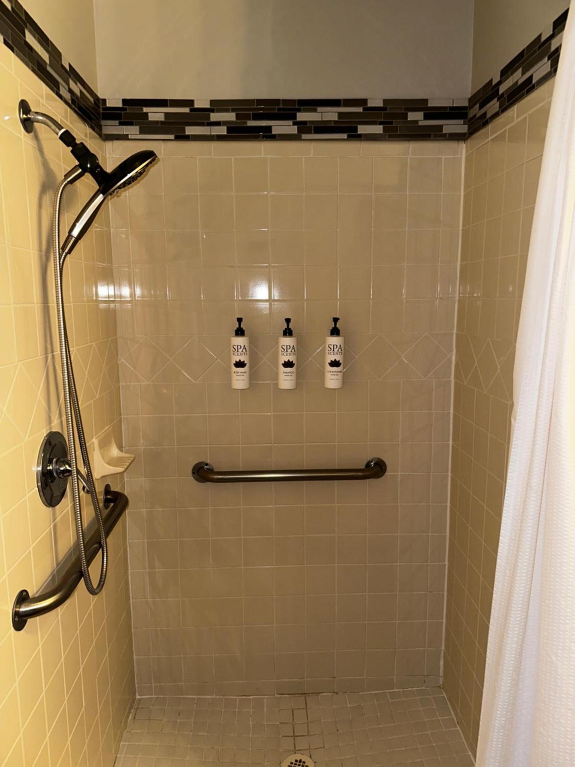 Adobe Rose Boutique Inn photo 13