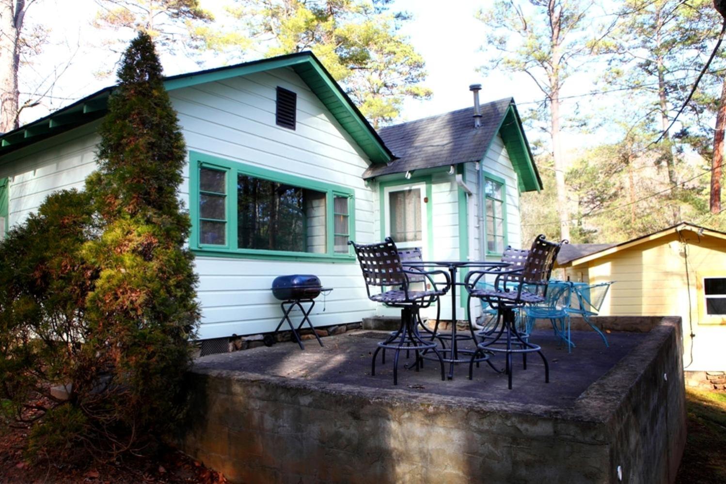 The Pines Cottages photo 2