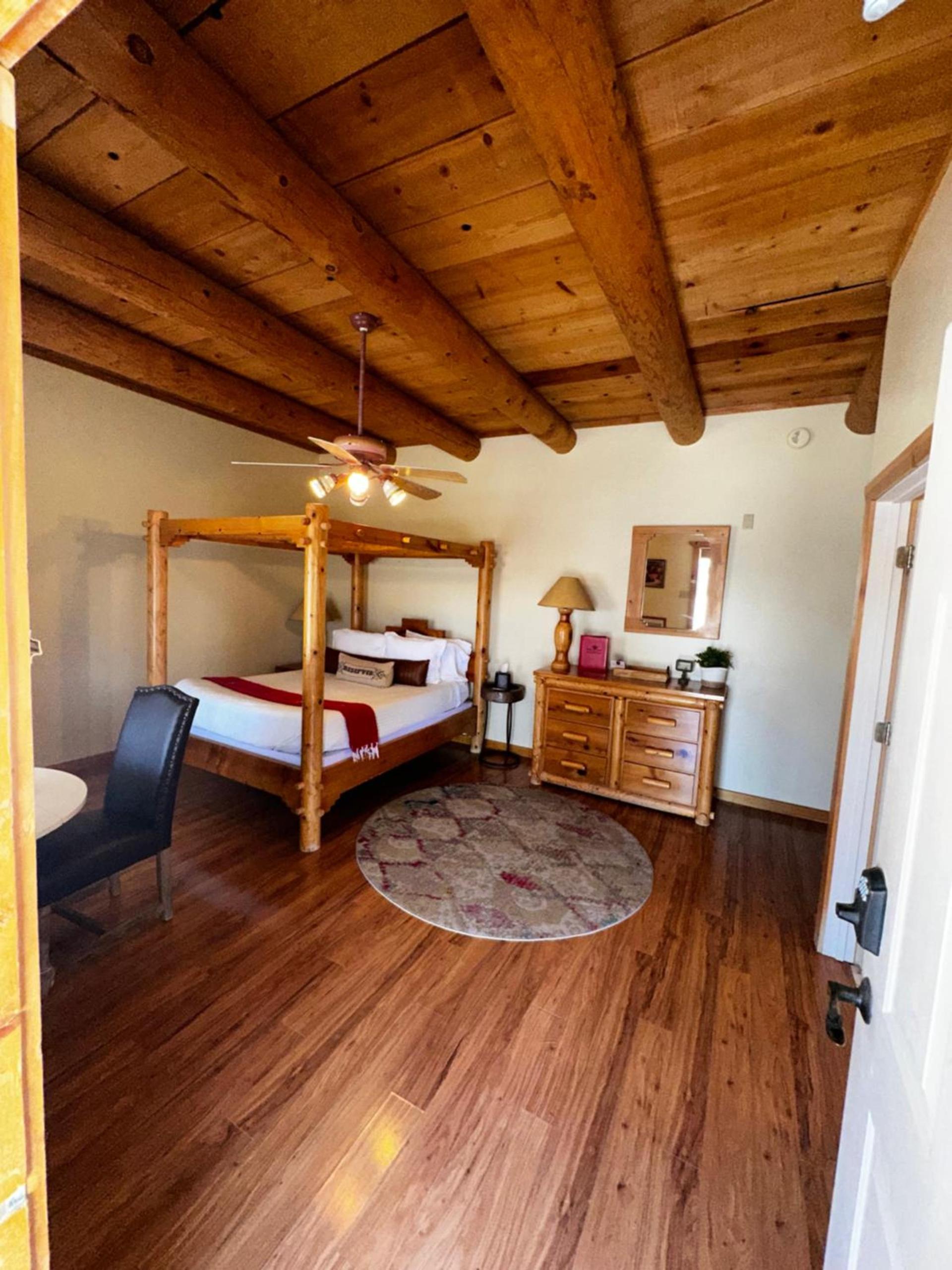 Adobe Rose Boutique Inn photo 9