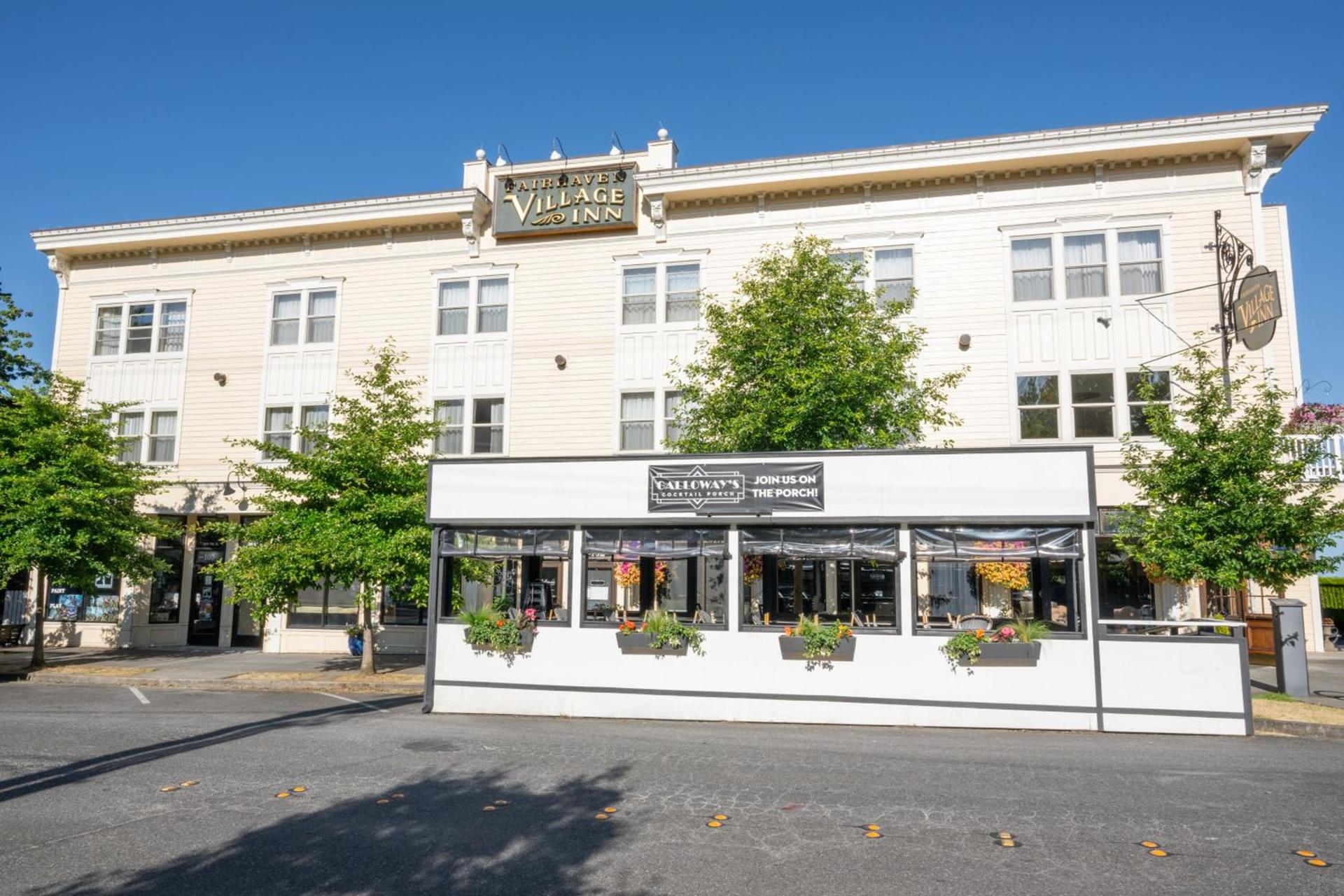 Fairhaven Village Inn photo 58
