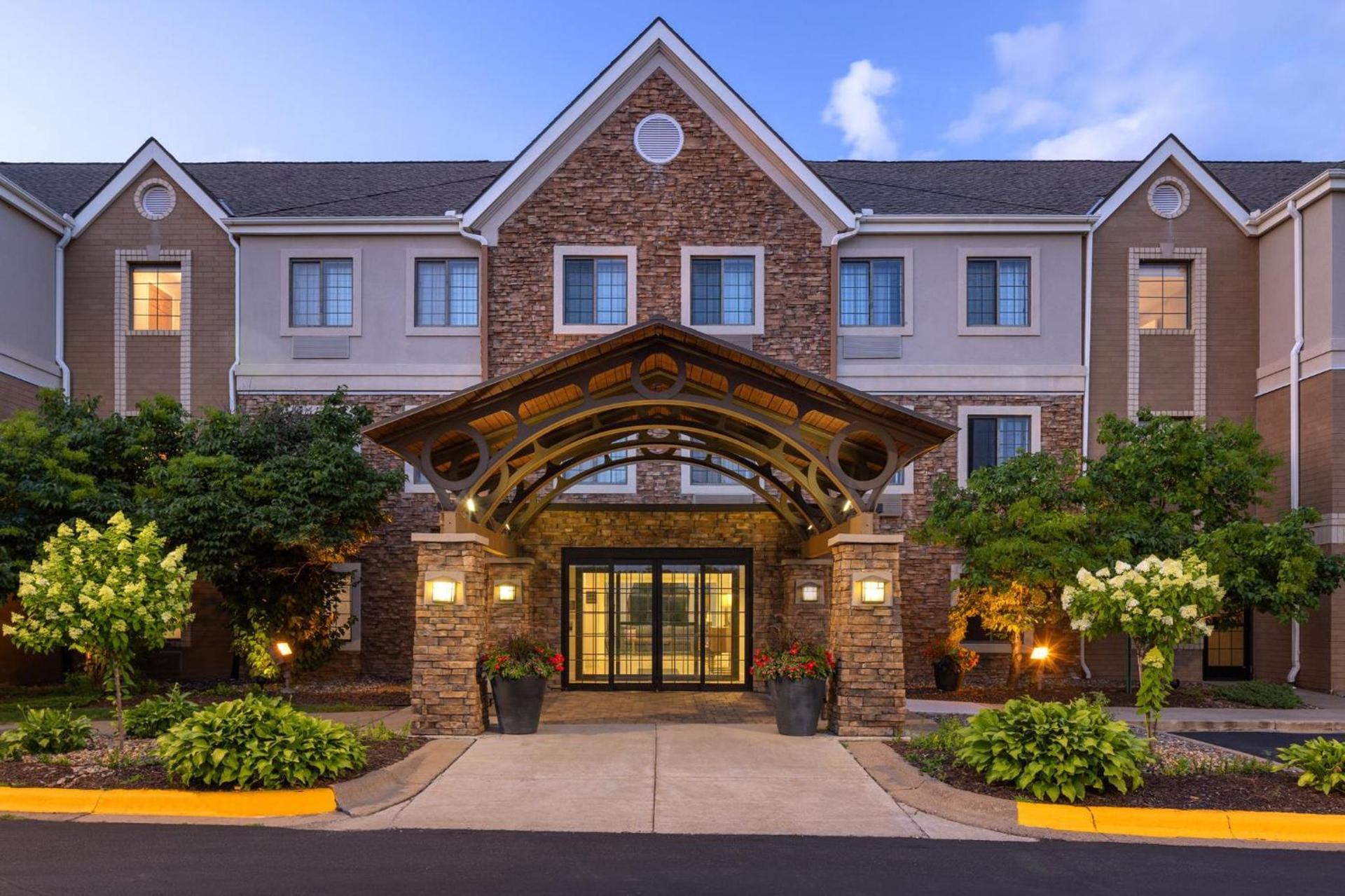 Staybridge Suites Minneapolis-Maple Grove by IHG photo 9