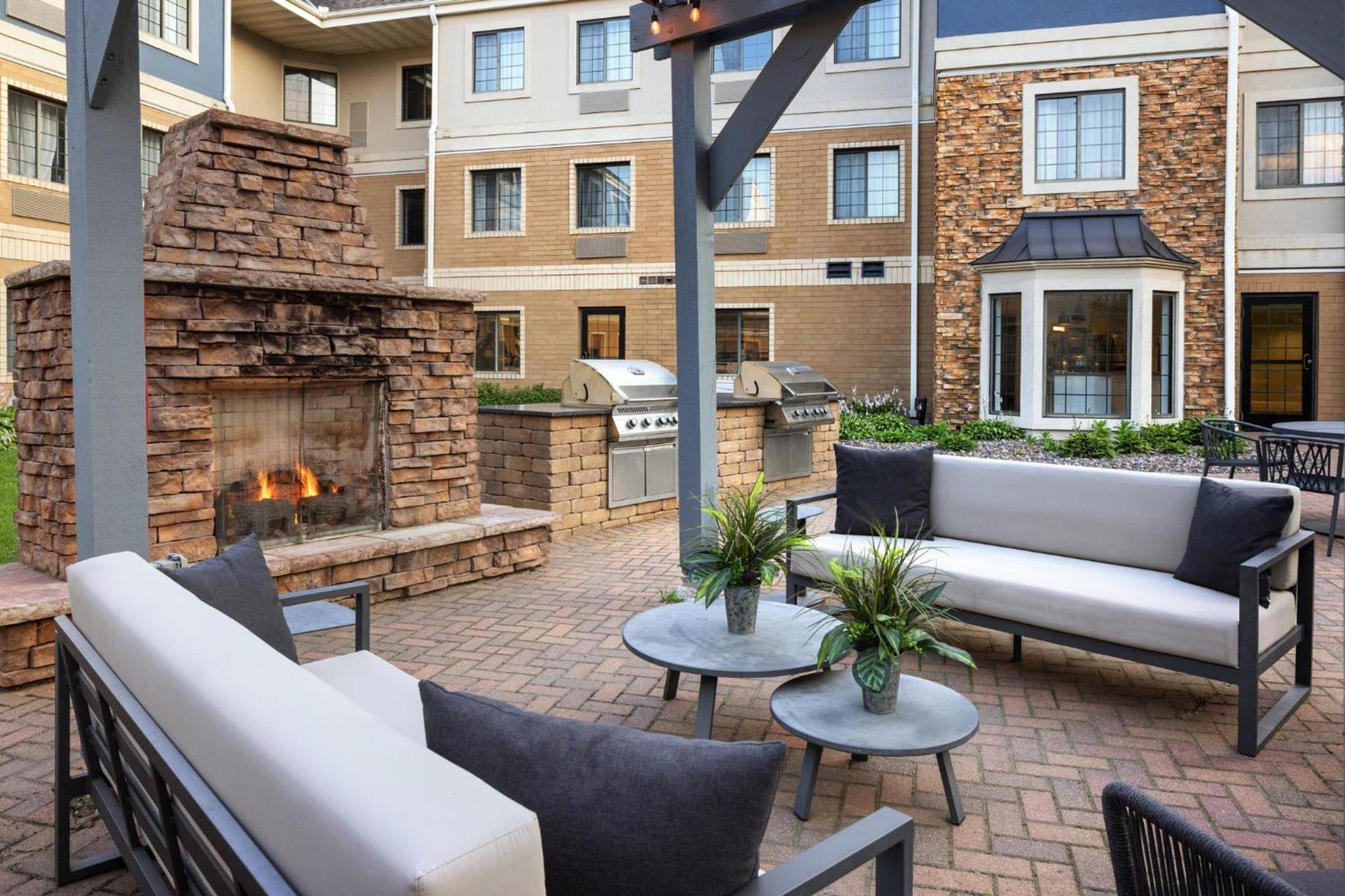 Staybridge Suites Minneapolis-Maple Grove by IHG photo 11