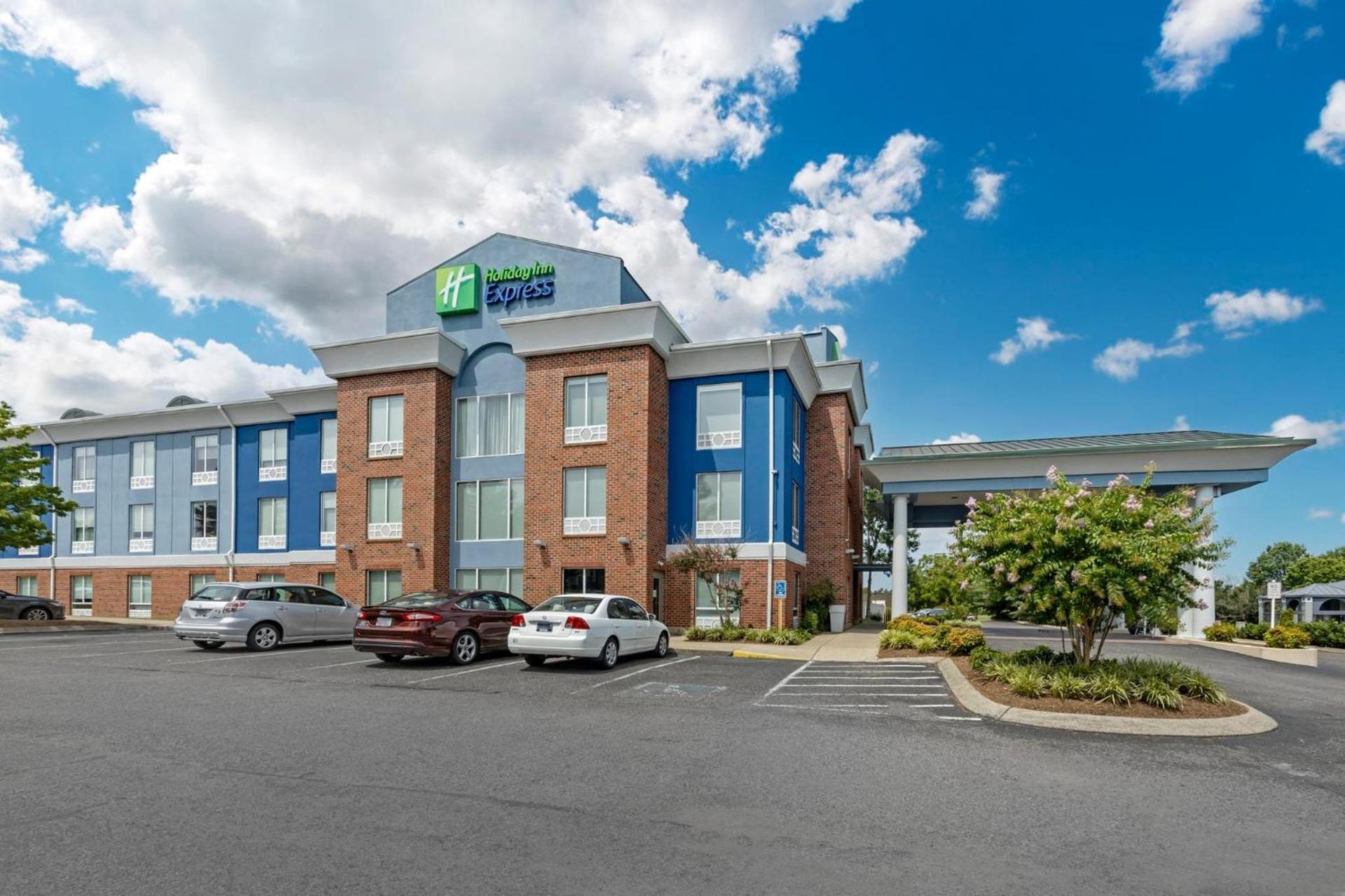 Holiday Inn Express White House by IHG photo 49