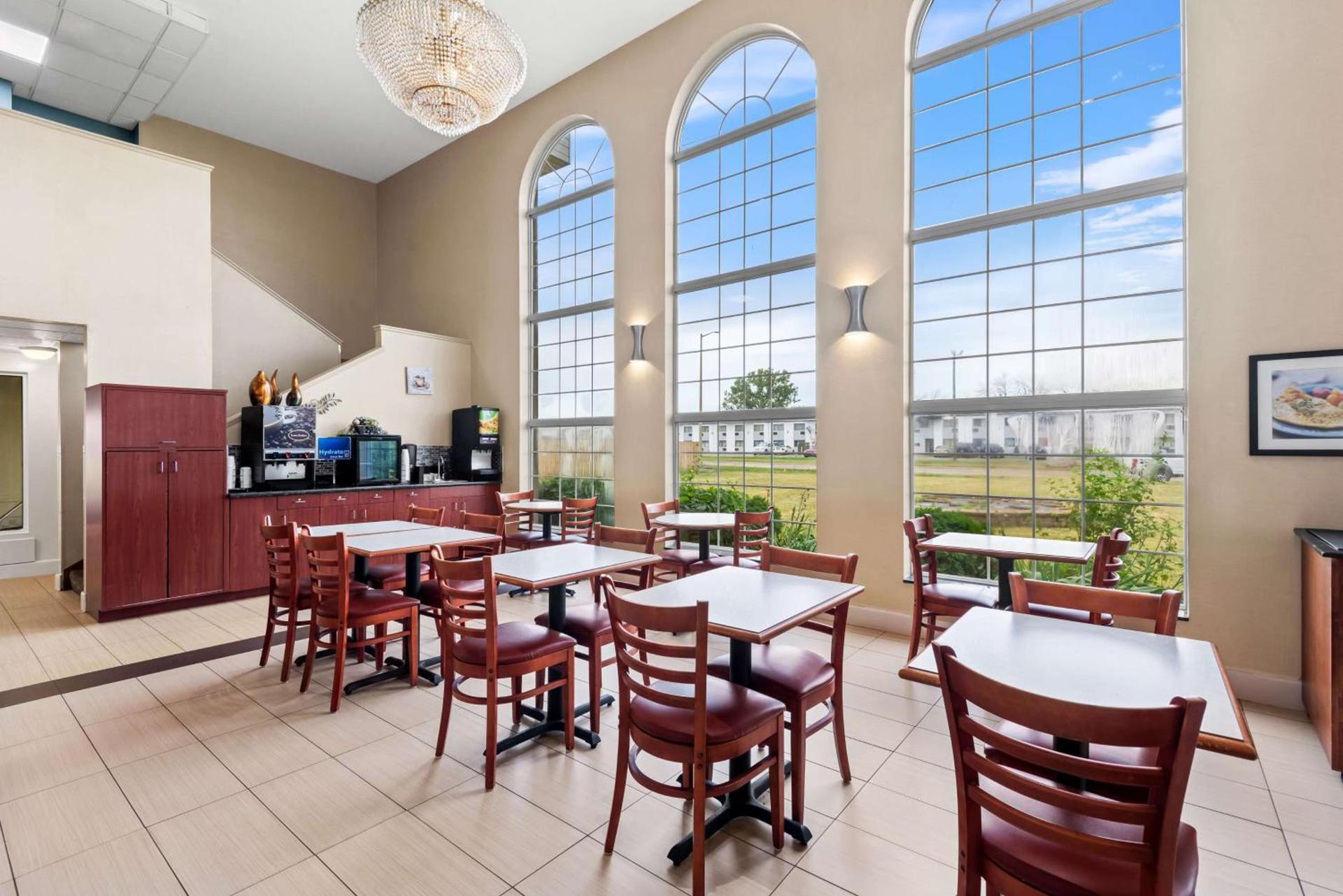Best Western Airport Inn photo 31