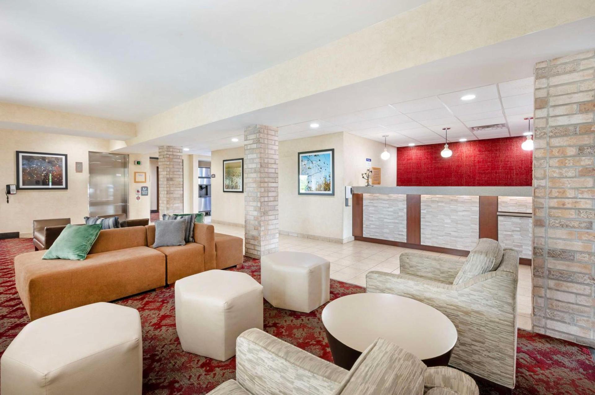Best Western Plus Howe Inn photo 10