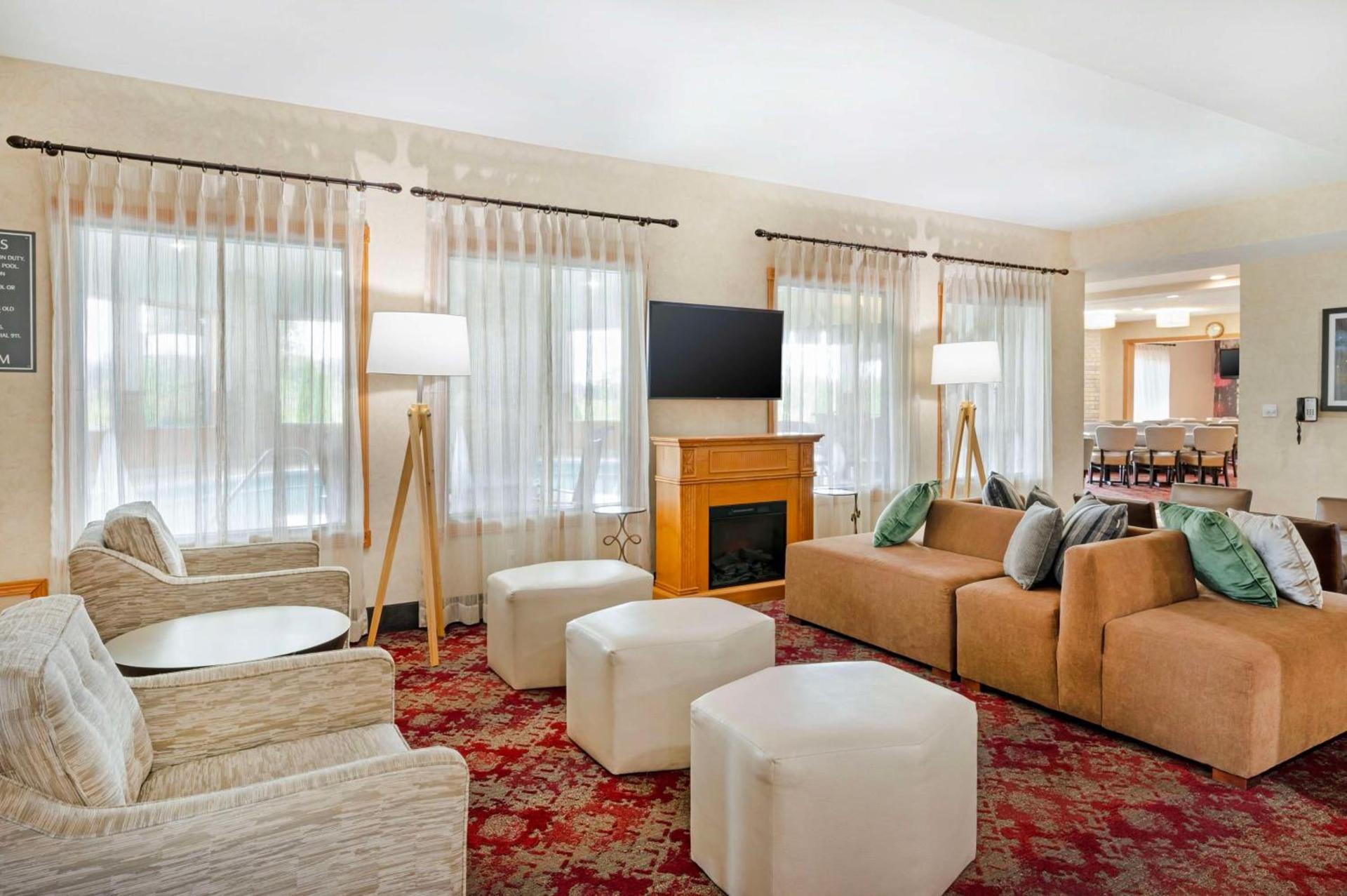 Best Western Plus Howe Inn photo 11