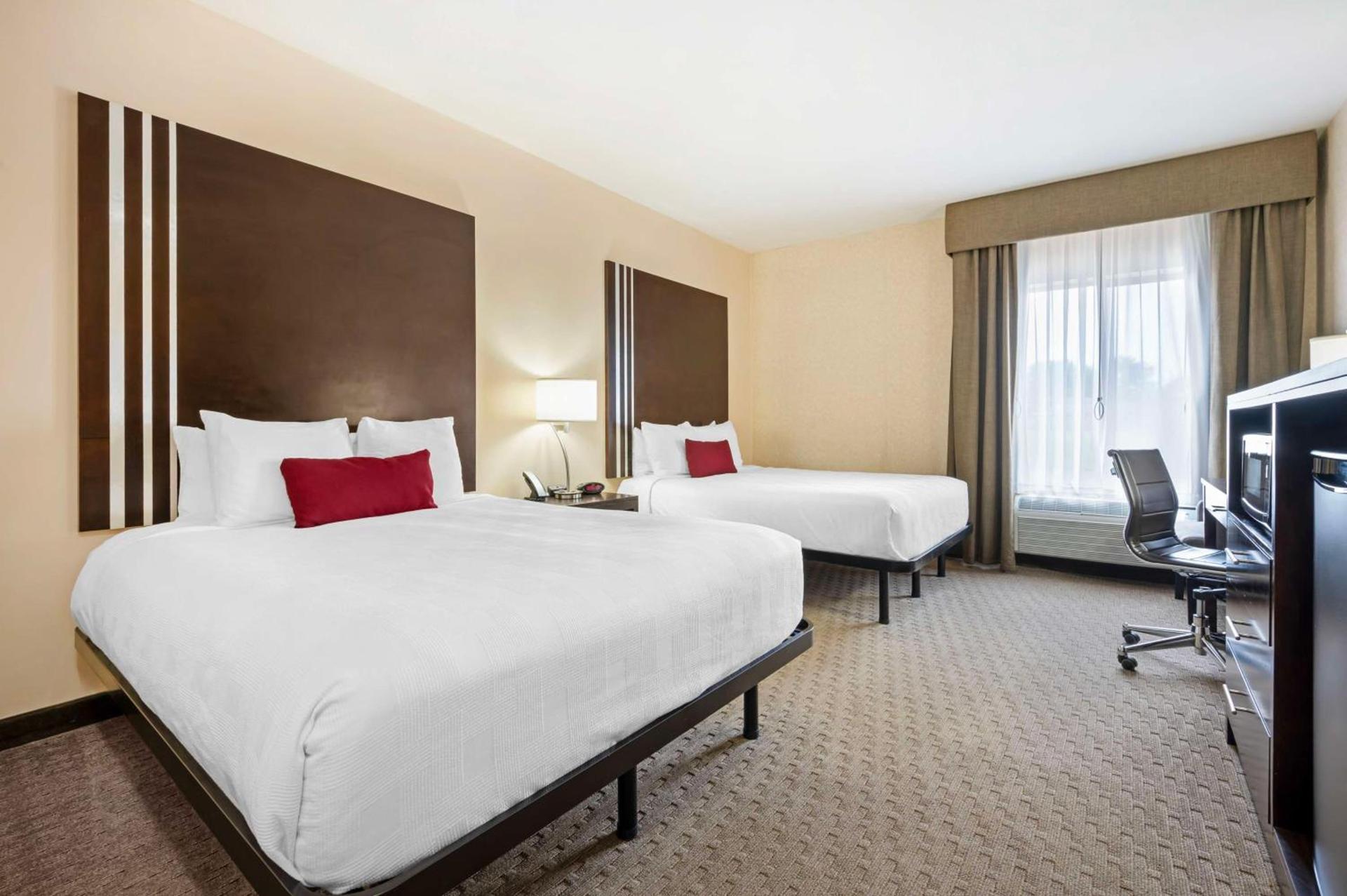 Best Western Plus Howe Inn photo 15