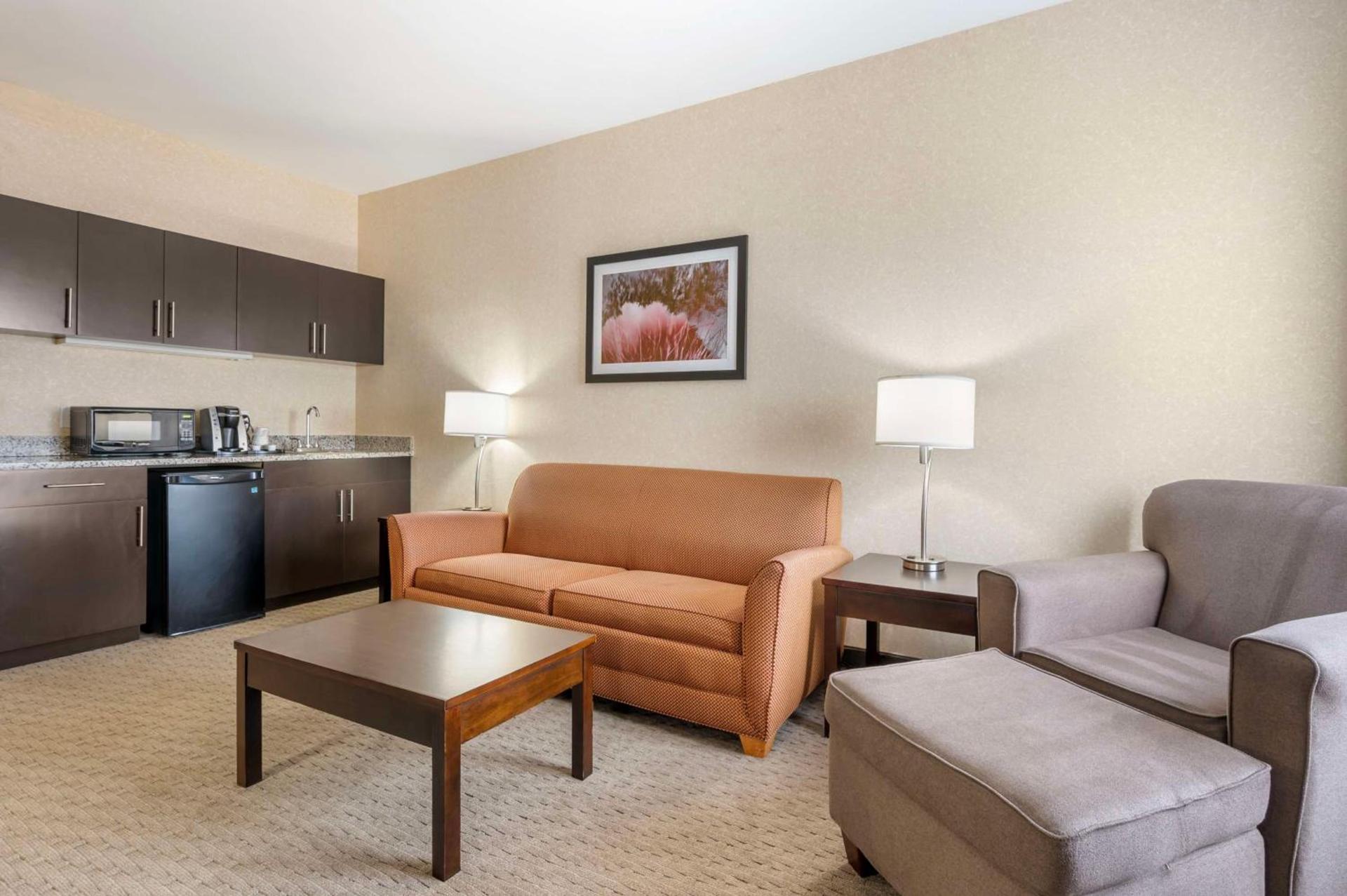 Best Western Plus Howe Inn photo 20