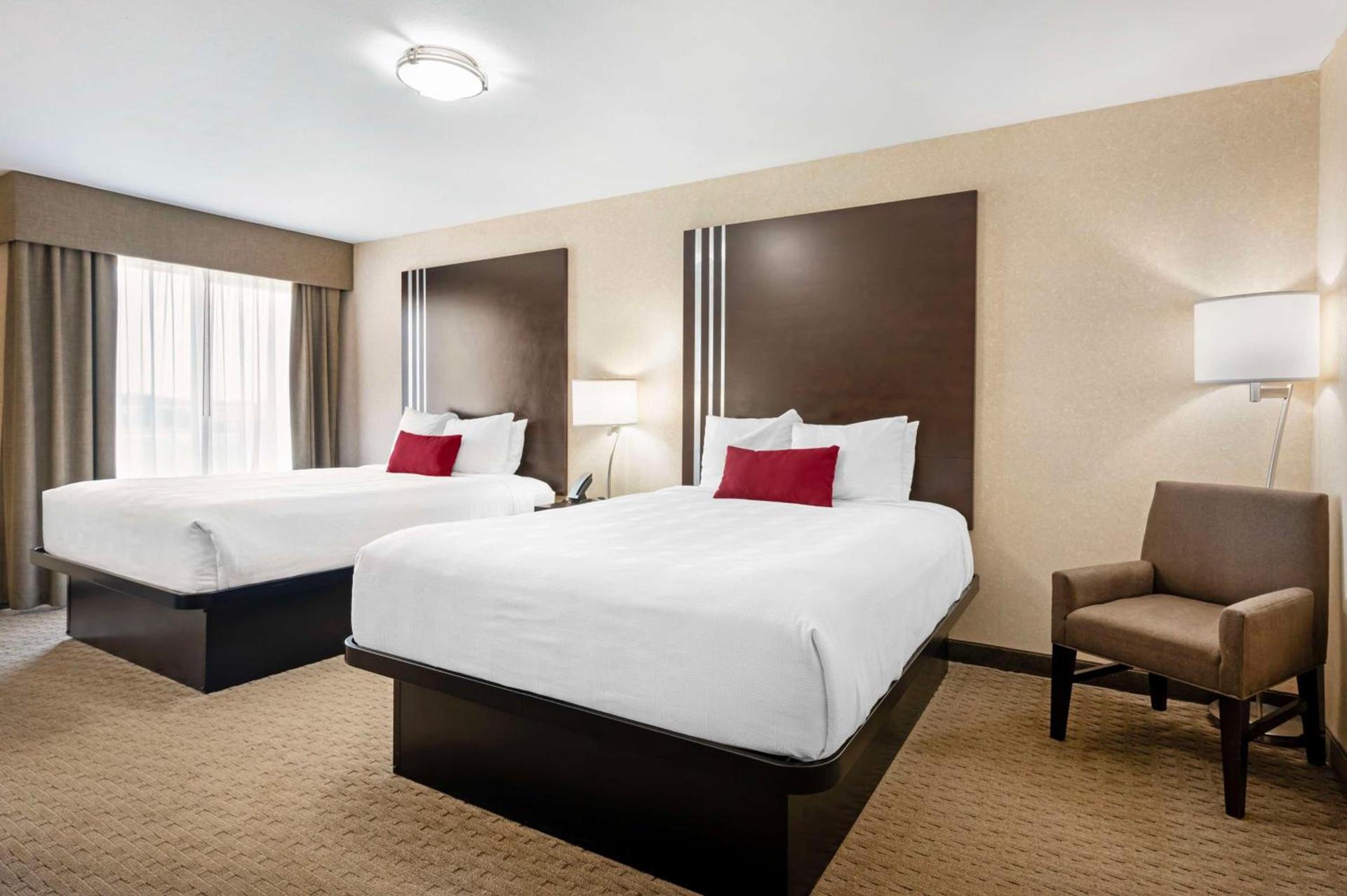 Best Western Plus Howe Inn photo 28