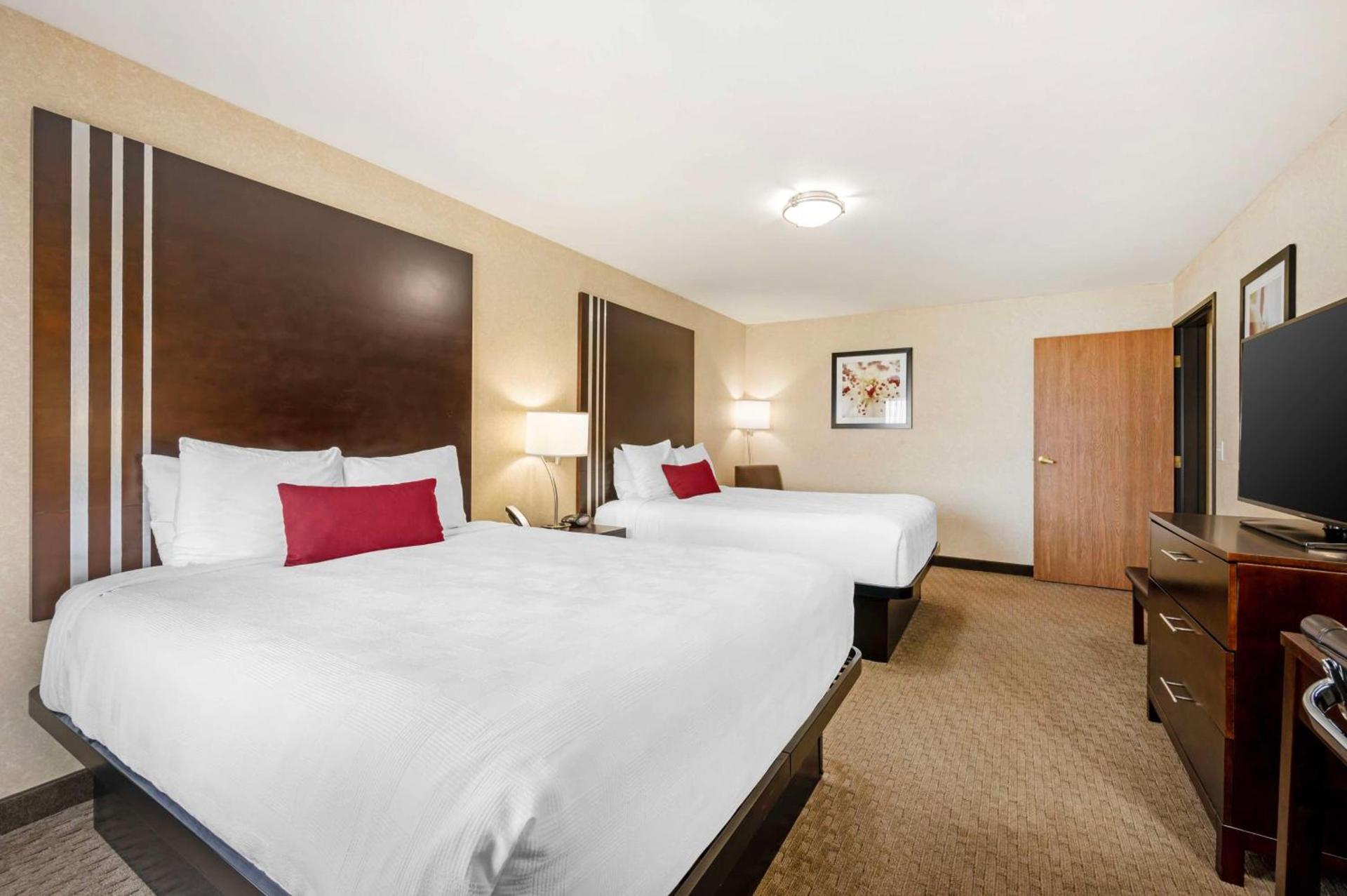 Best Western Plus Howe Inn photo 29