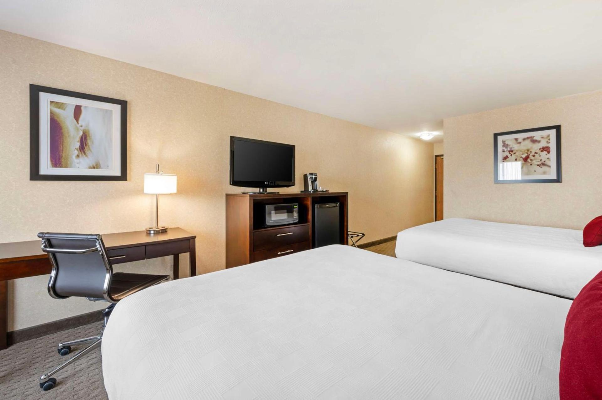 Best Western Plus Howe Inn photo 33