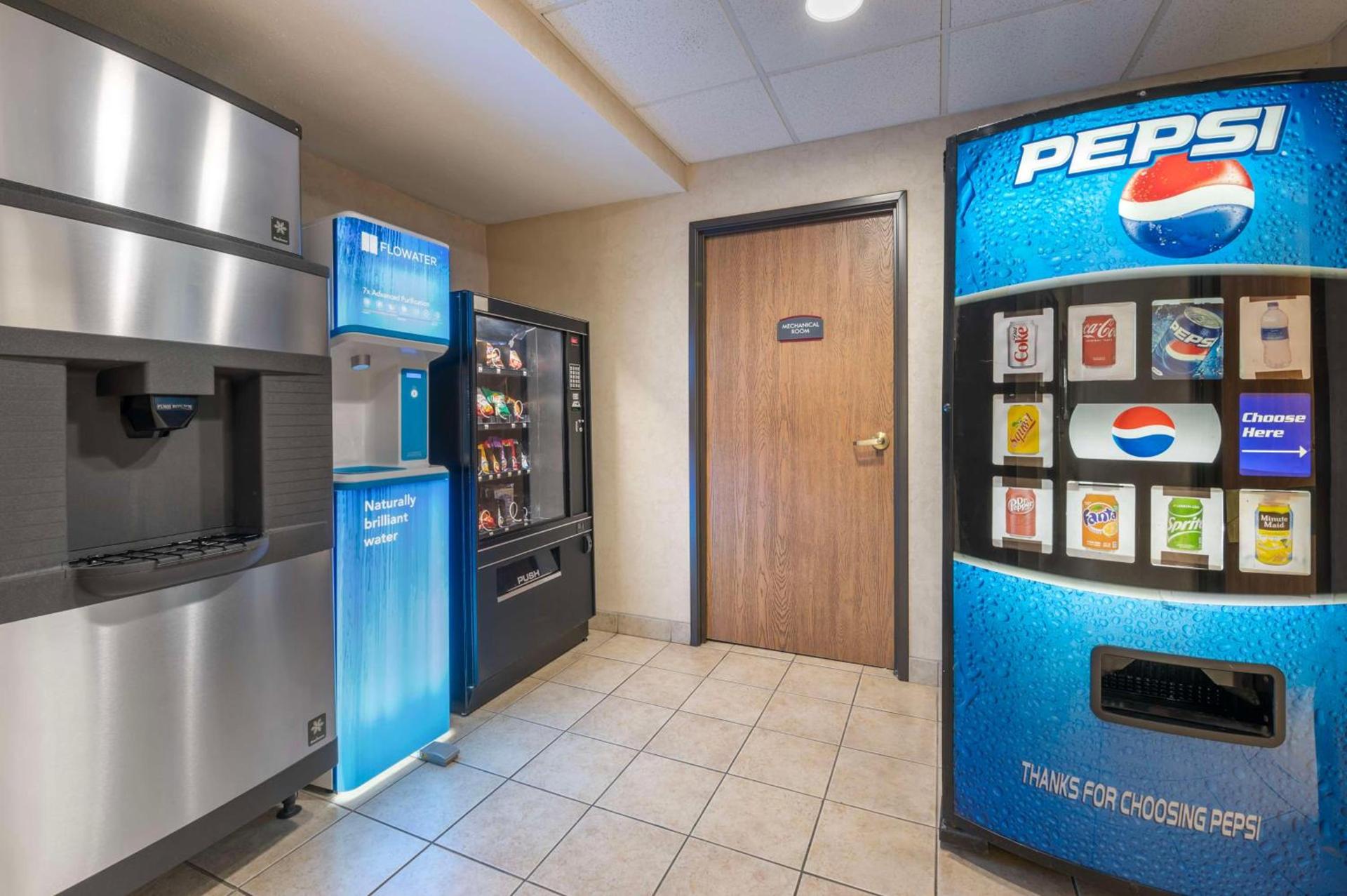 Best Western Plus Howe Inn photo 40