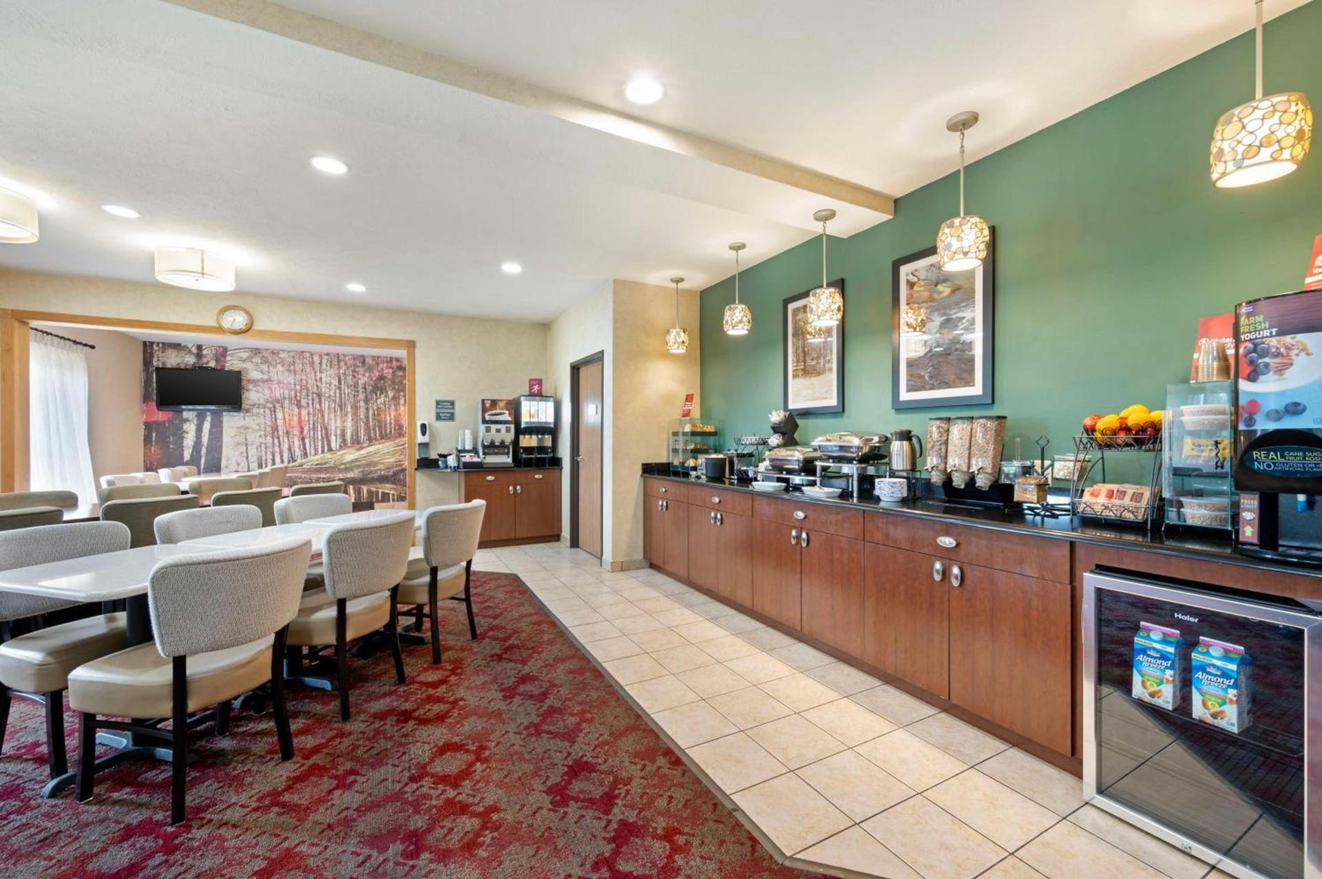 Best Western Plus Howe Inn photo 46