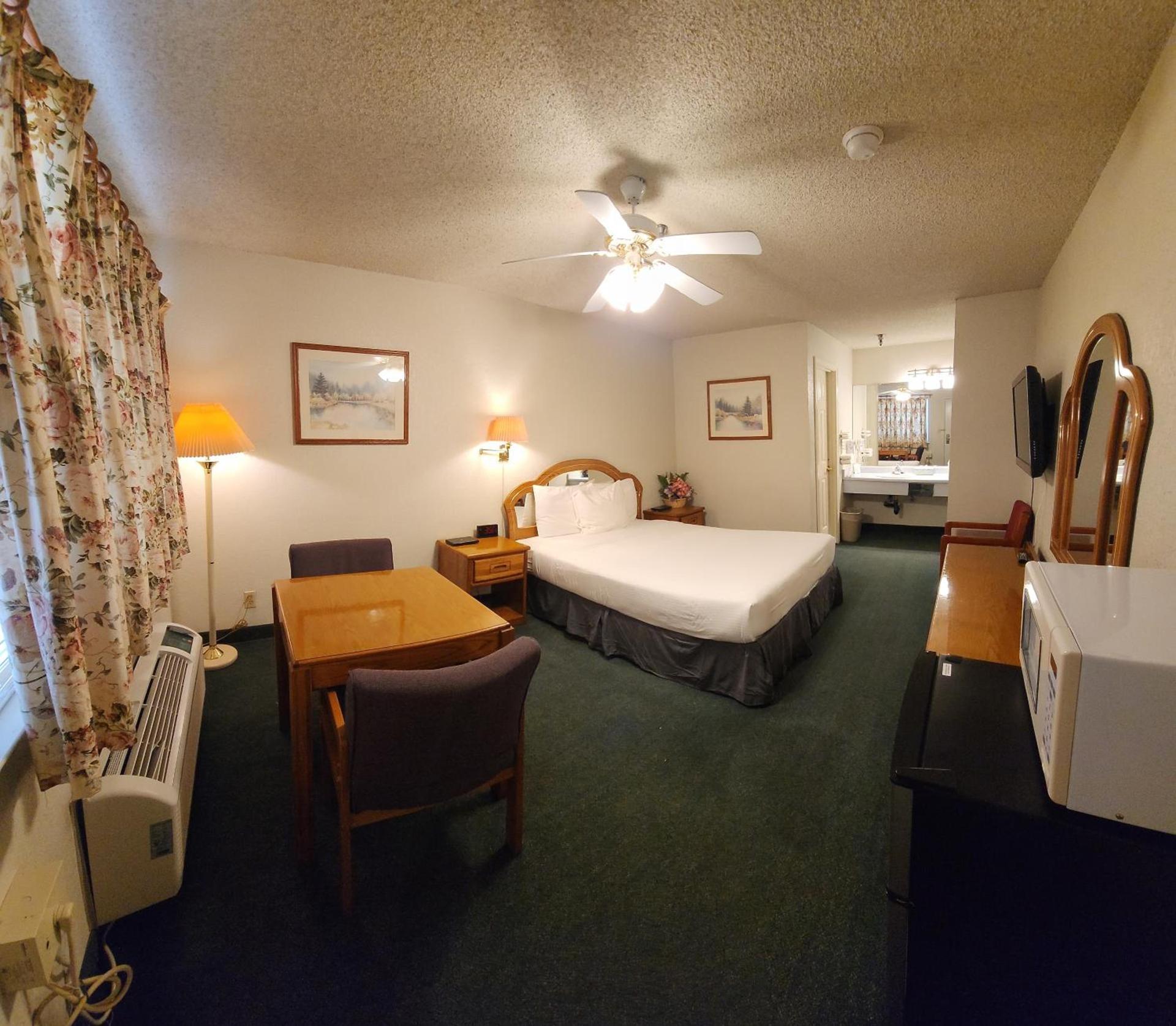 Formosa Inn photo 8