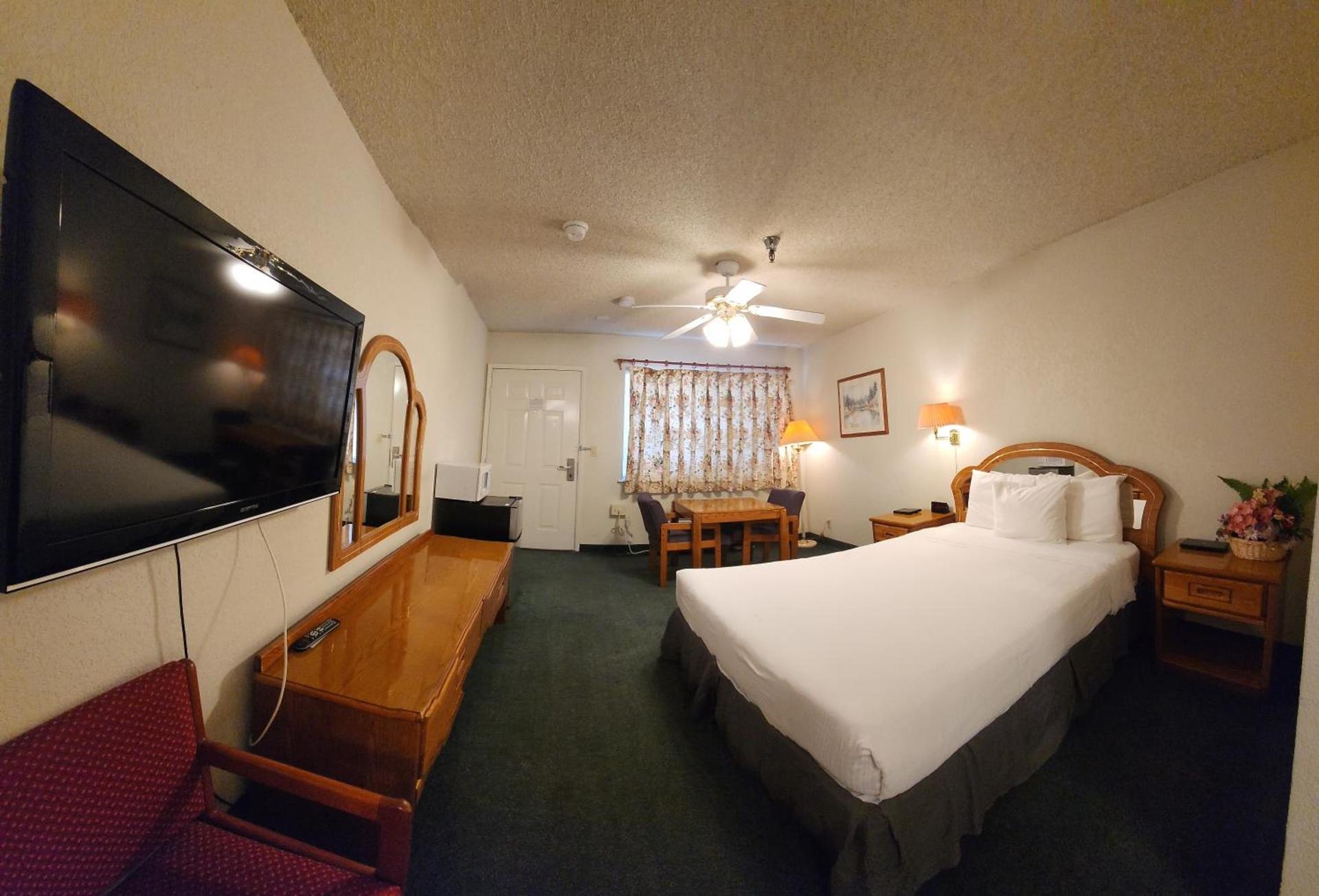 Formosa Inn photo 9