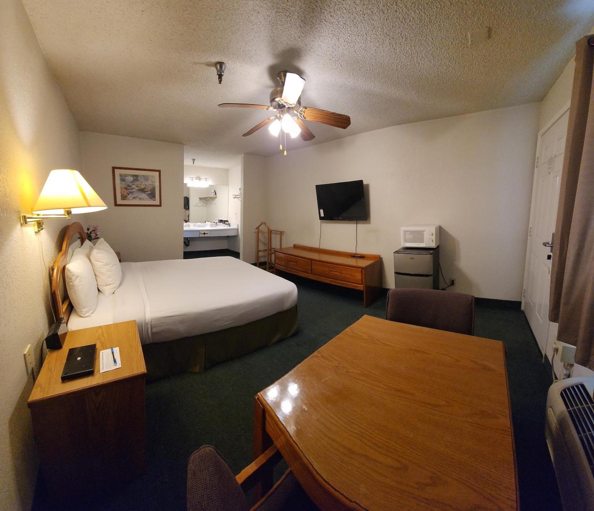 Formosa Inn photo 13