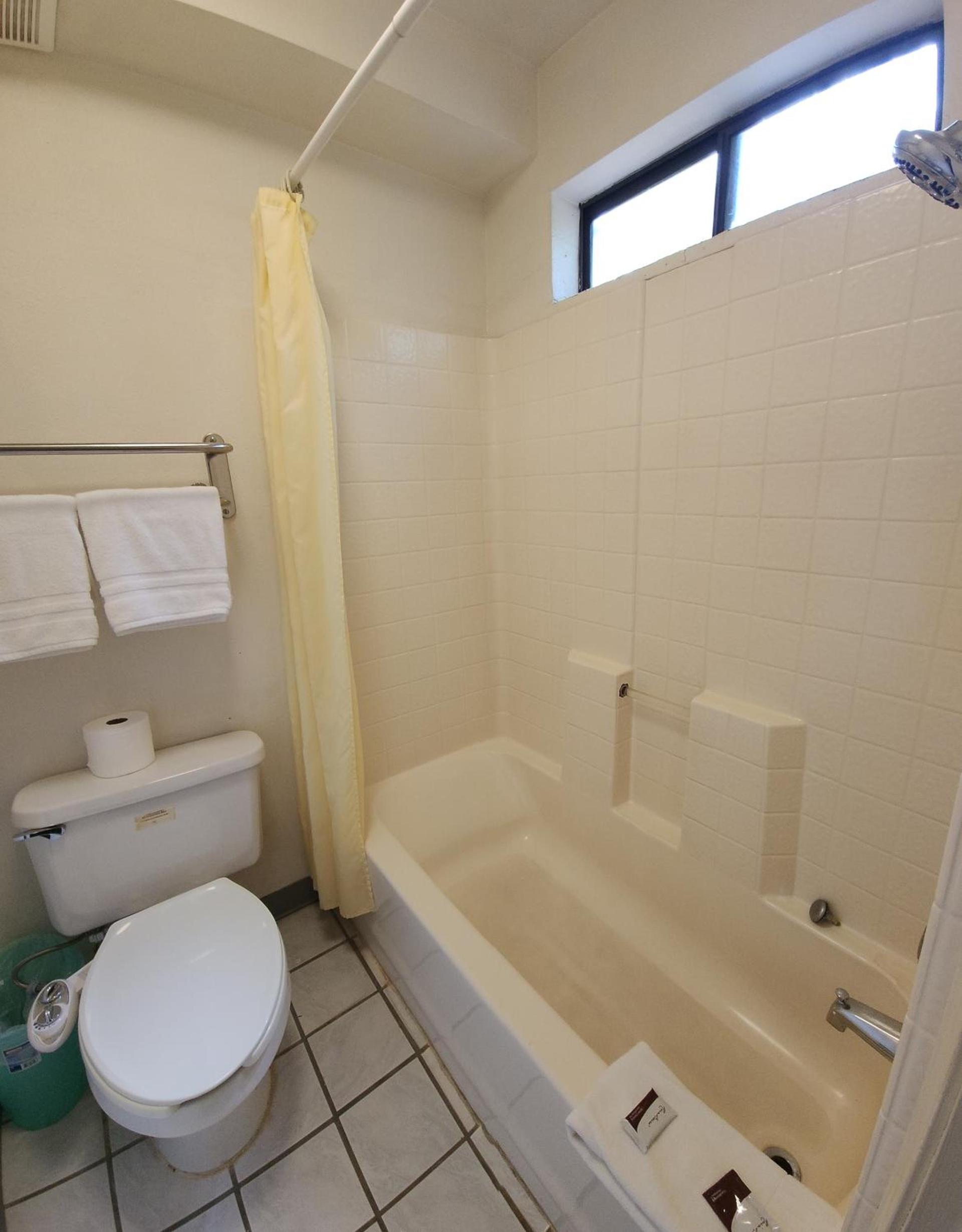 Formosa Inn photo 15