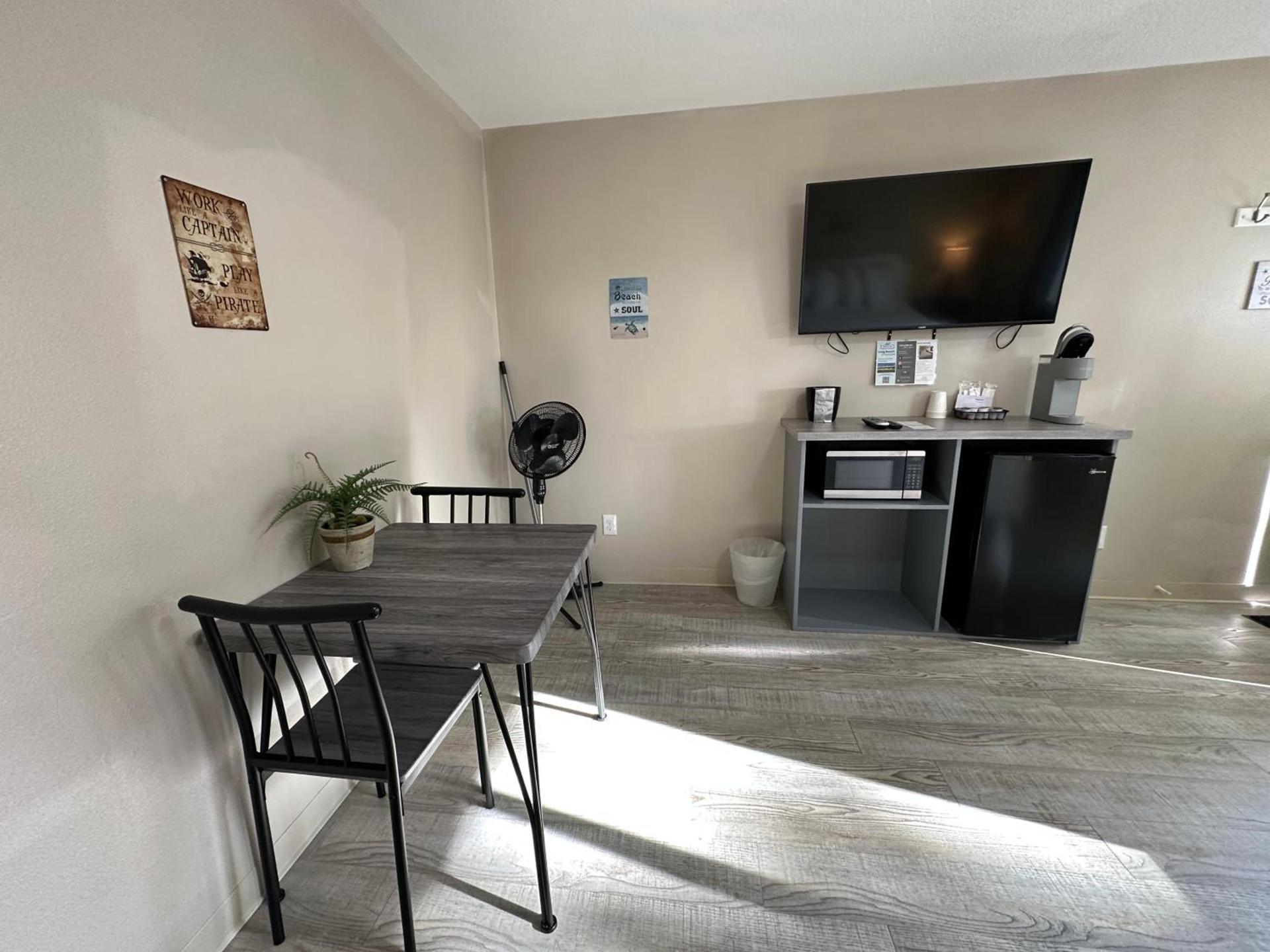 Coastal Inn and Suites photo 18