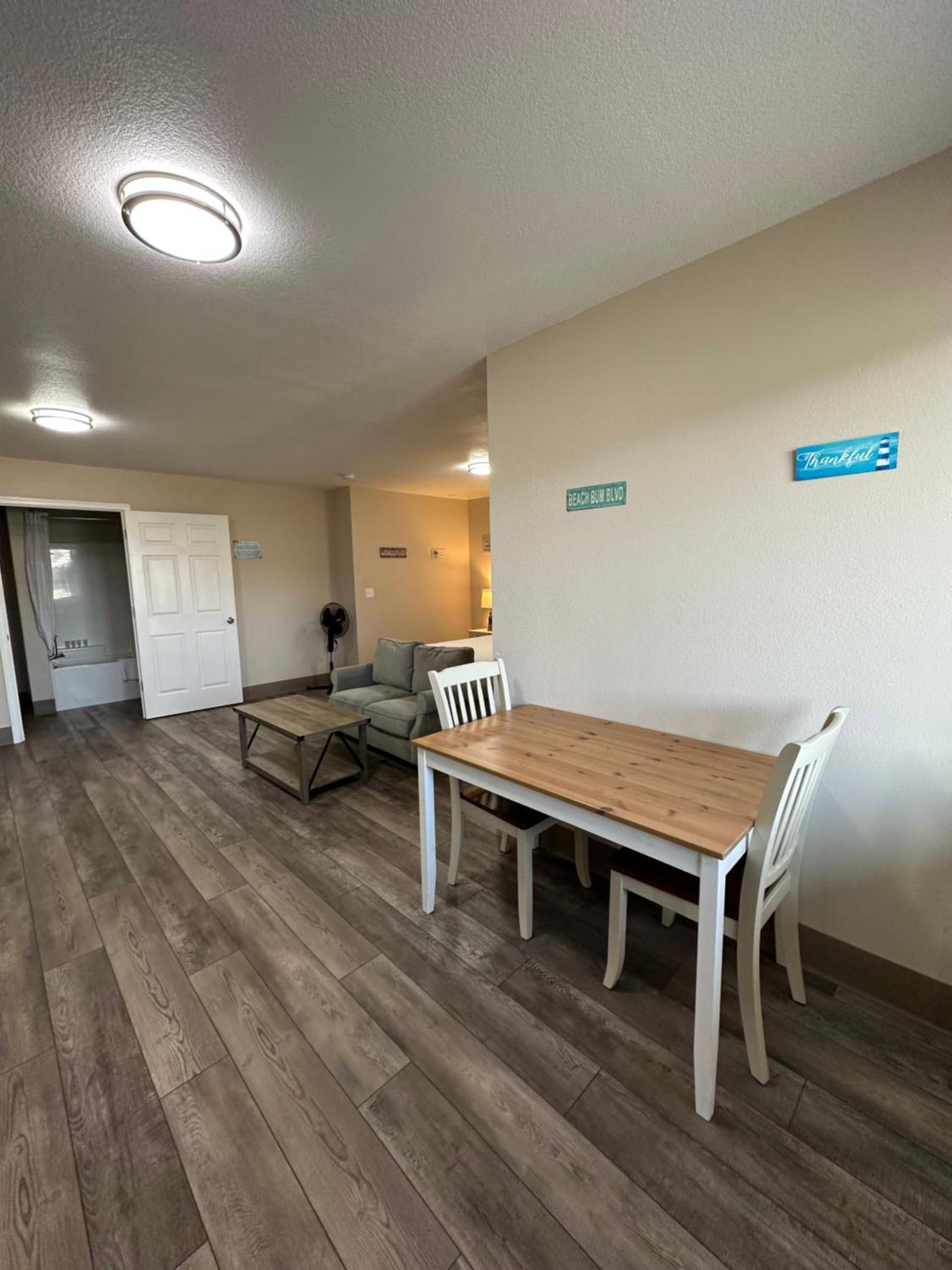 Coastal Inn and Suites photo 22