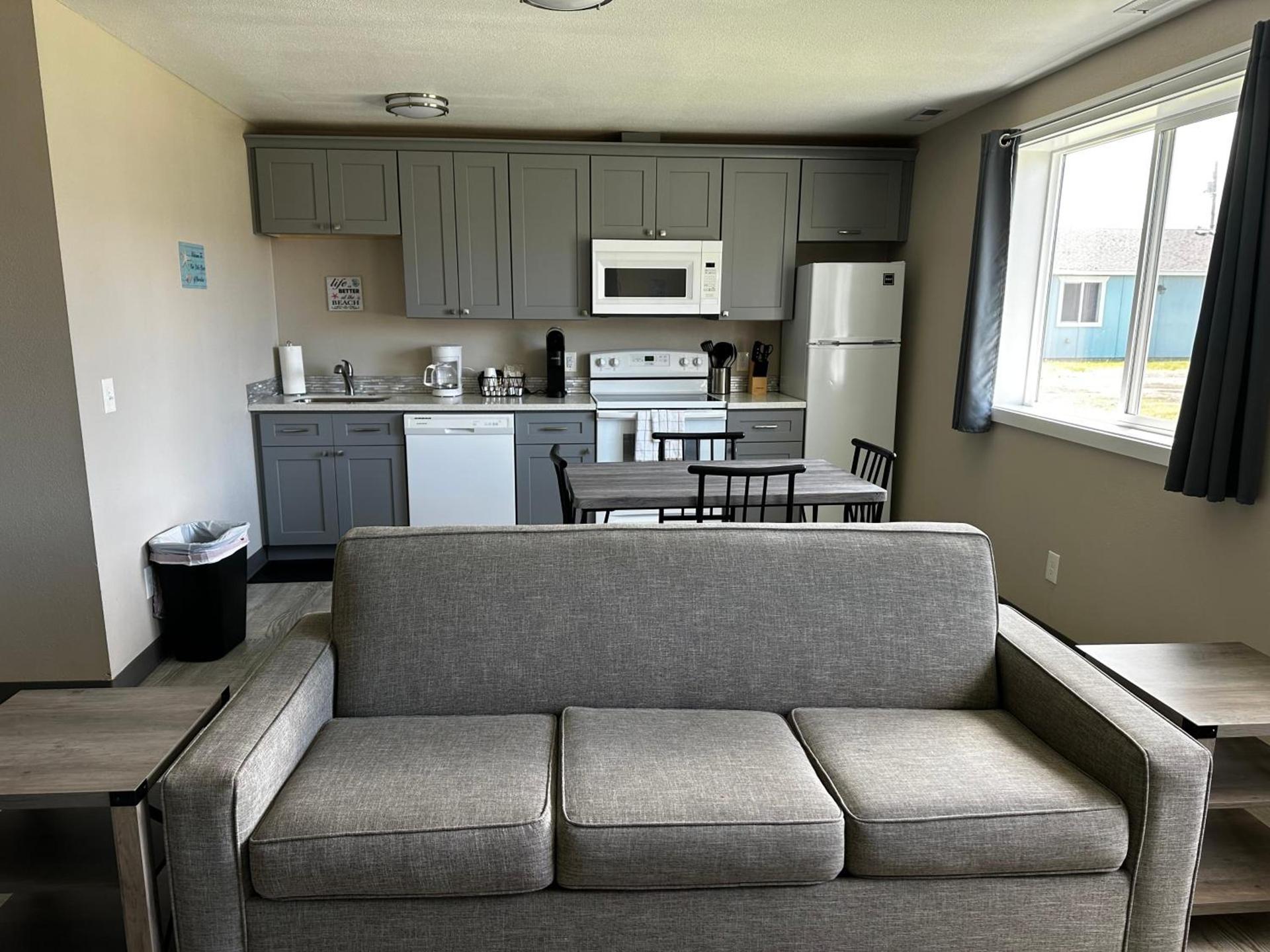 Coastal Inn and Suites photo 44