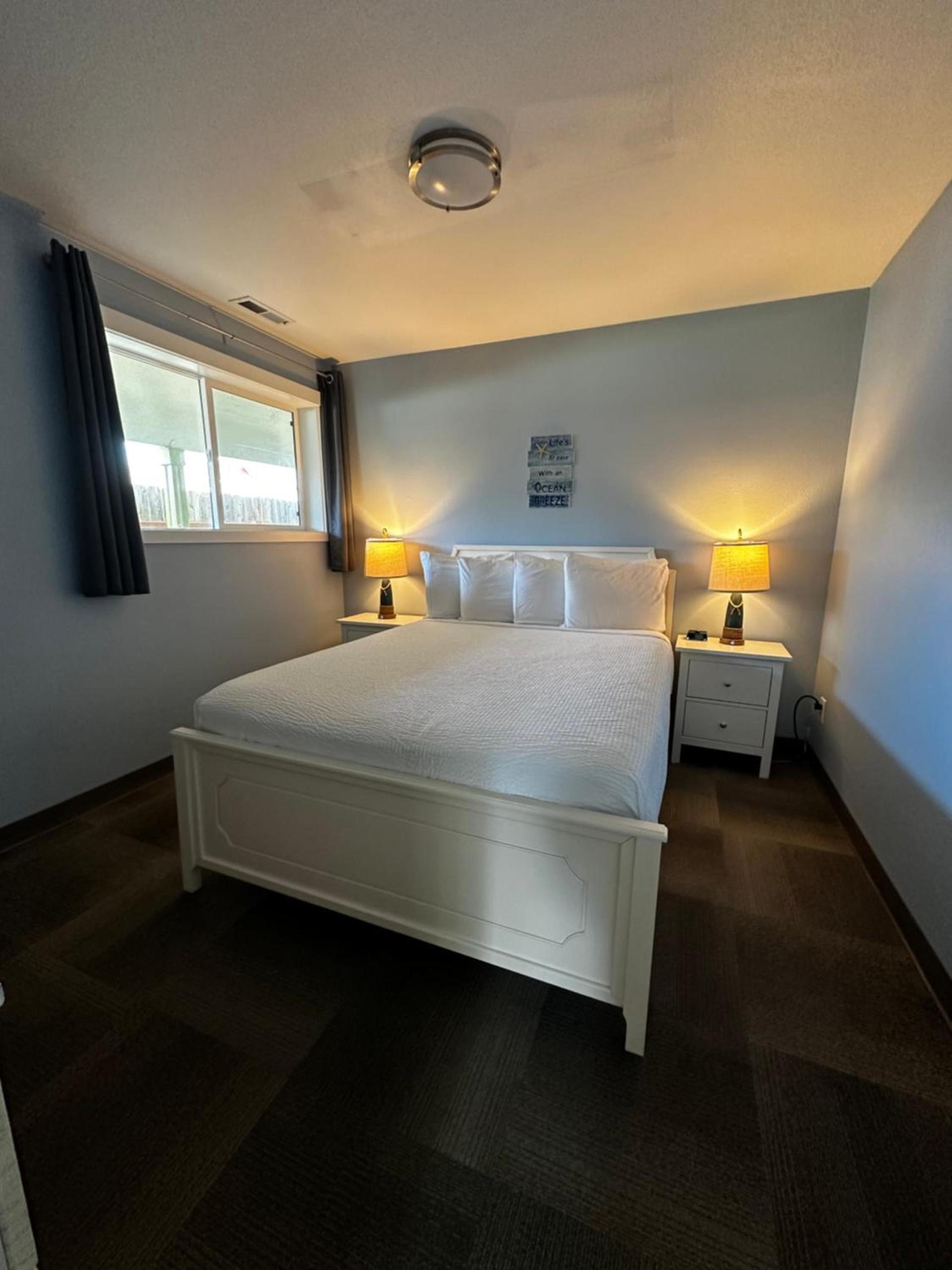 Coastal Inn and Suites photo 47