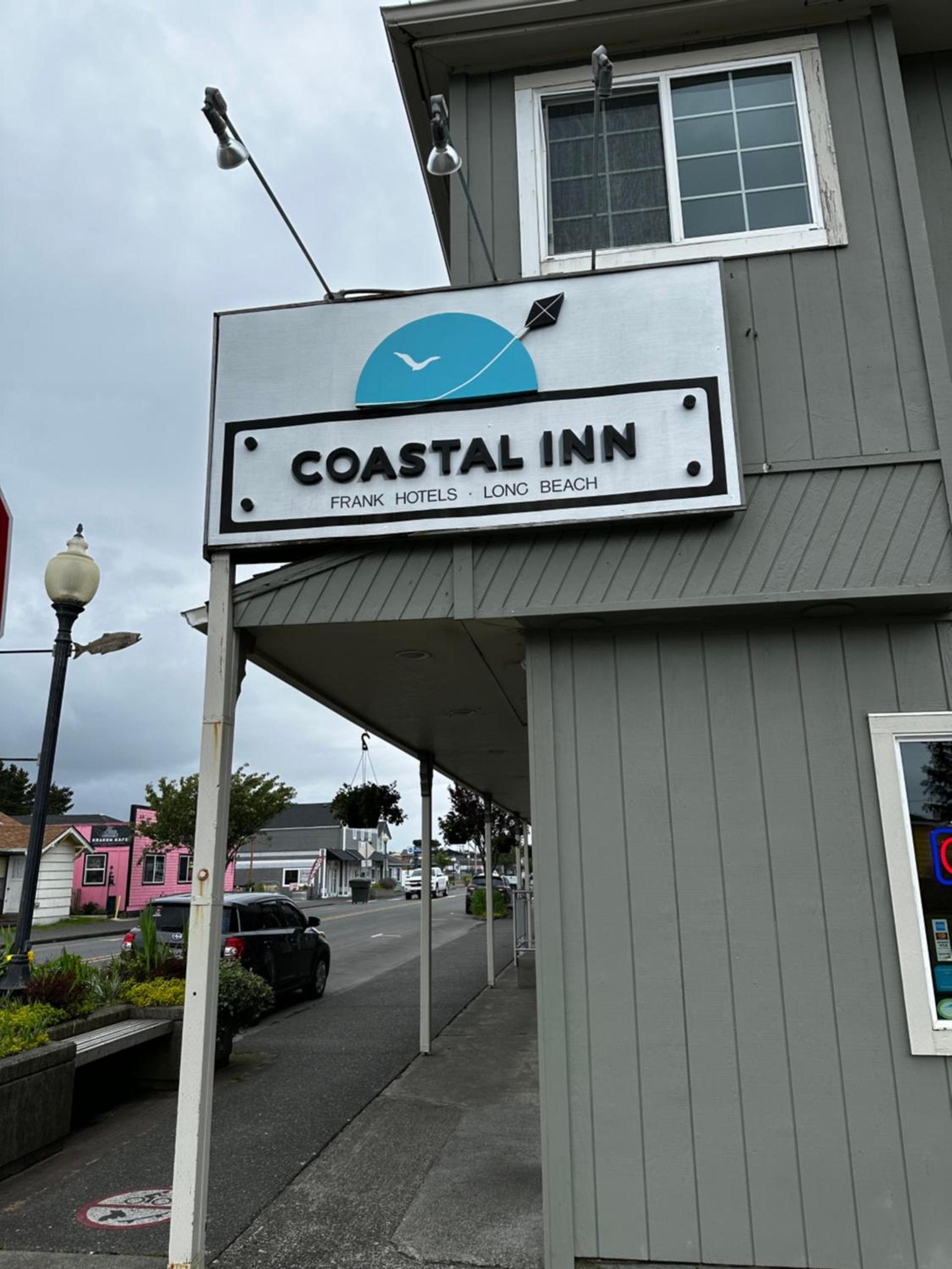 Coastal Inn and Suites photo 2