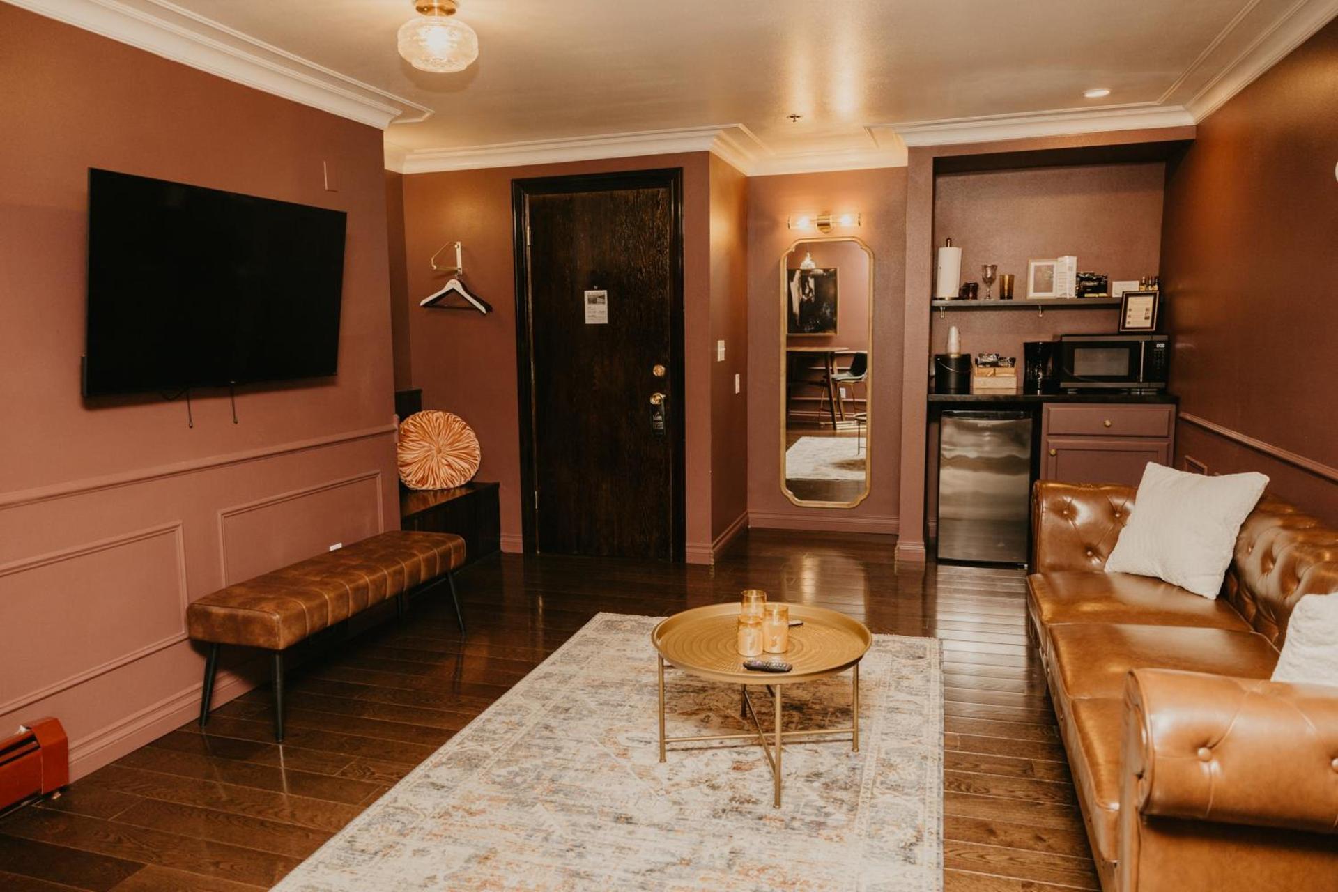 The Brooks Hotel Restaurant and Lounge photo 33