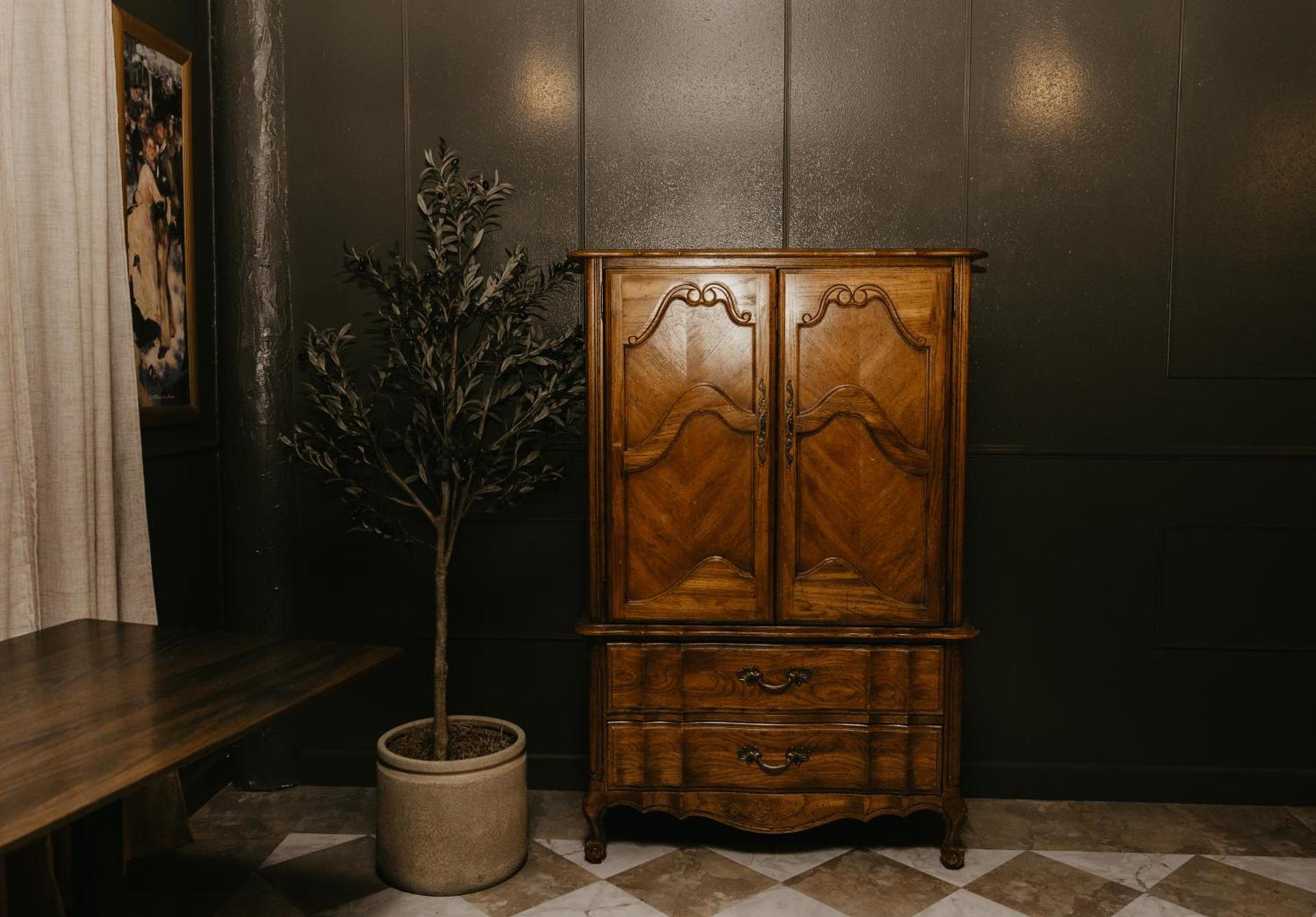 The Brooks Hotel Restaurant and Lounge photo 8