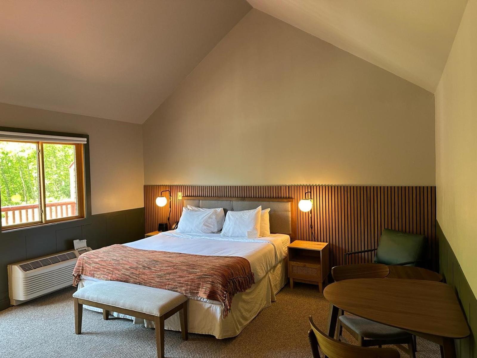 Minnewaska Lodge photo 25