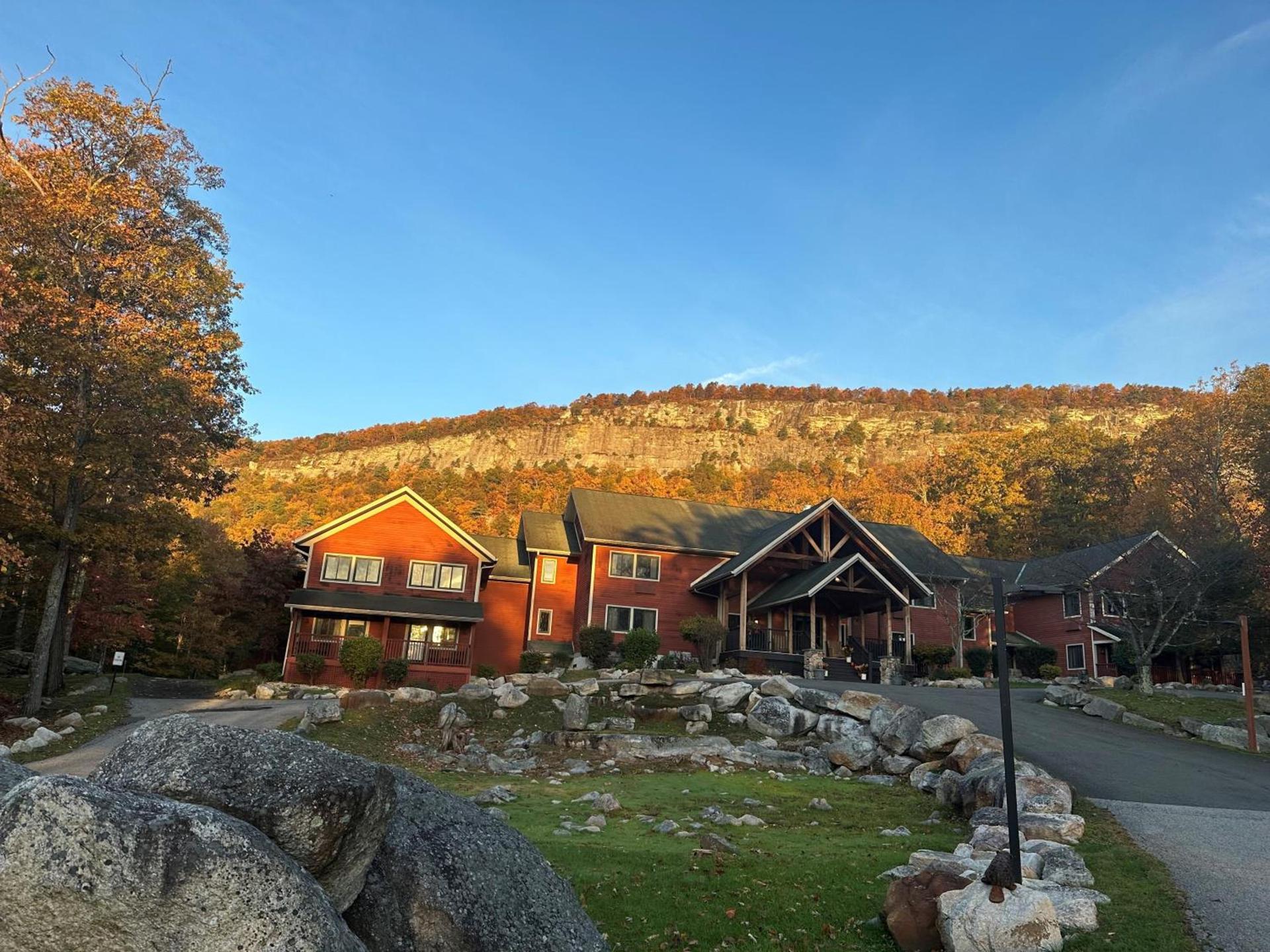 Minnewaska Lodge photo 1