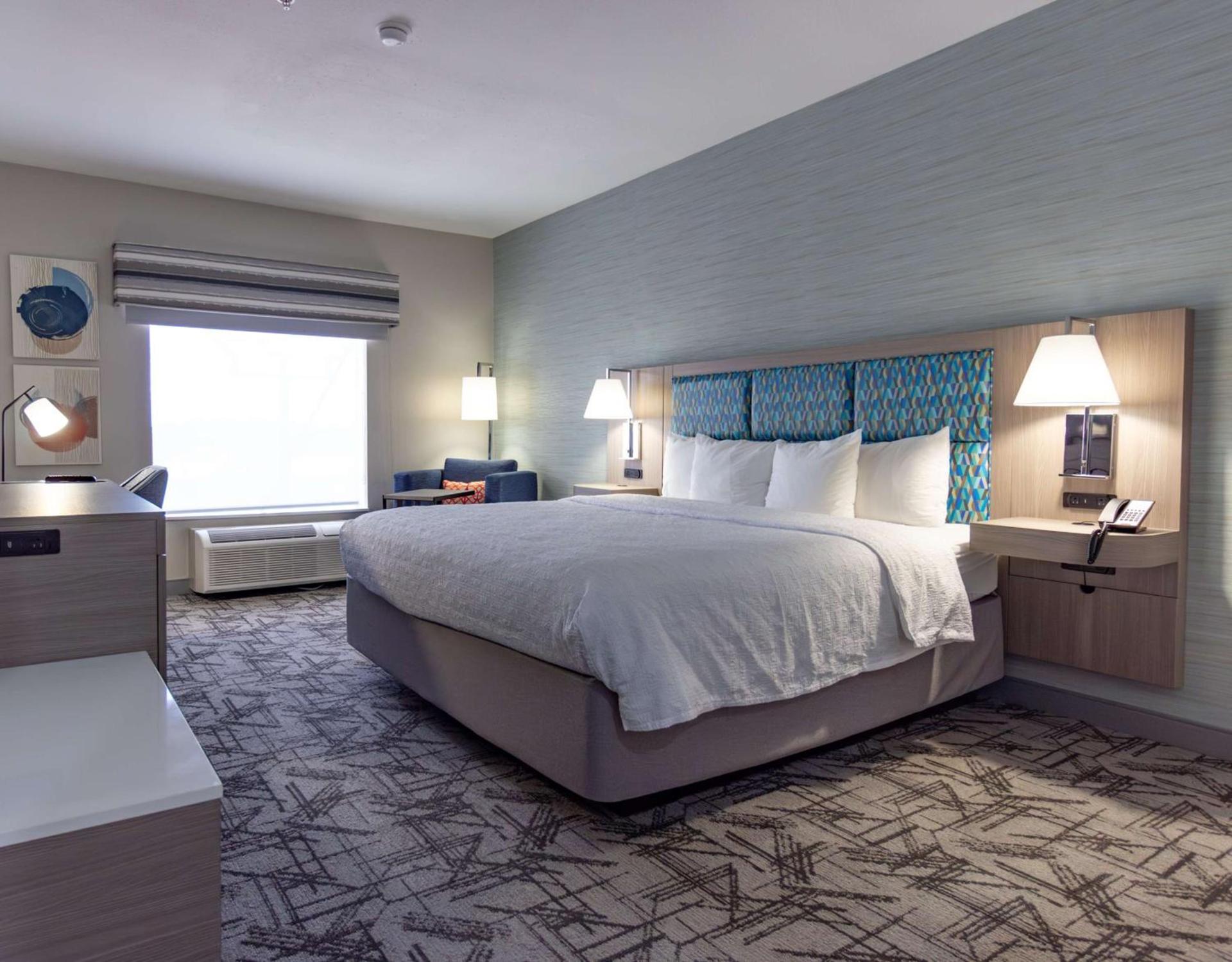 Hampton Inn & Suites Denton photo 27