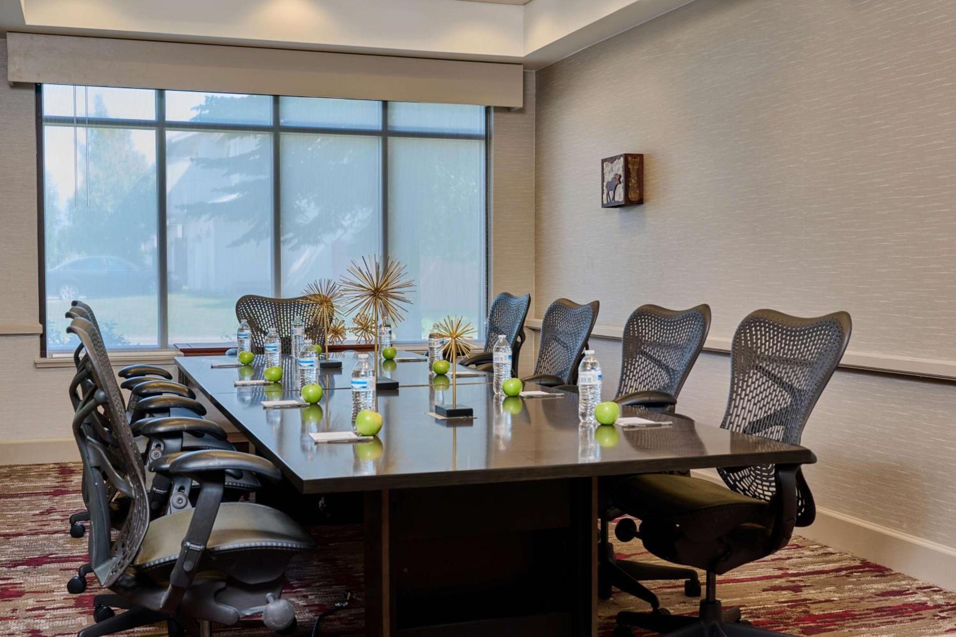 Hilton Garden Inn Anchorage photo 52
