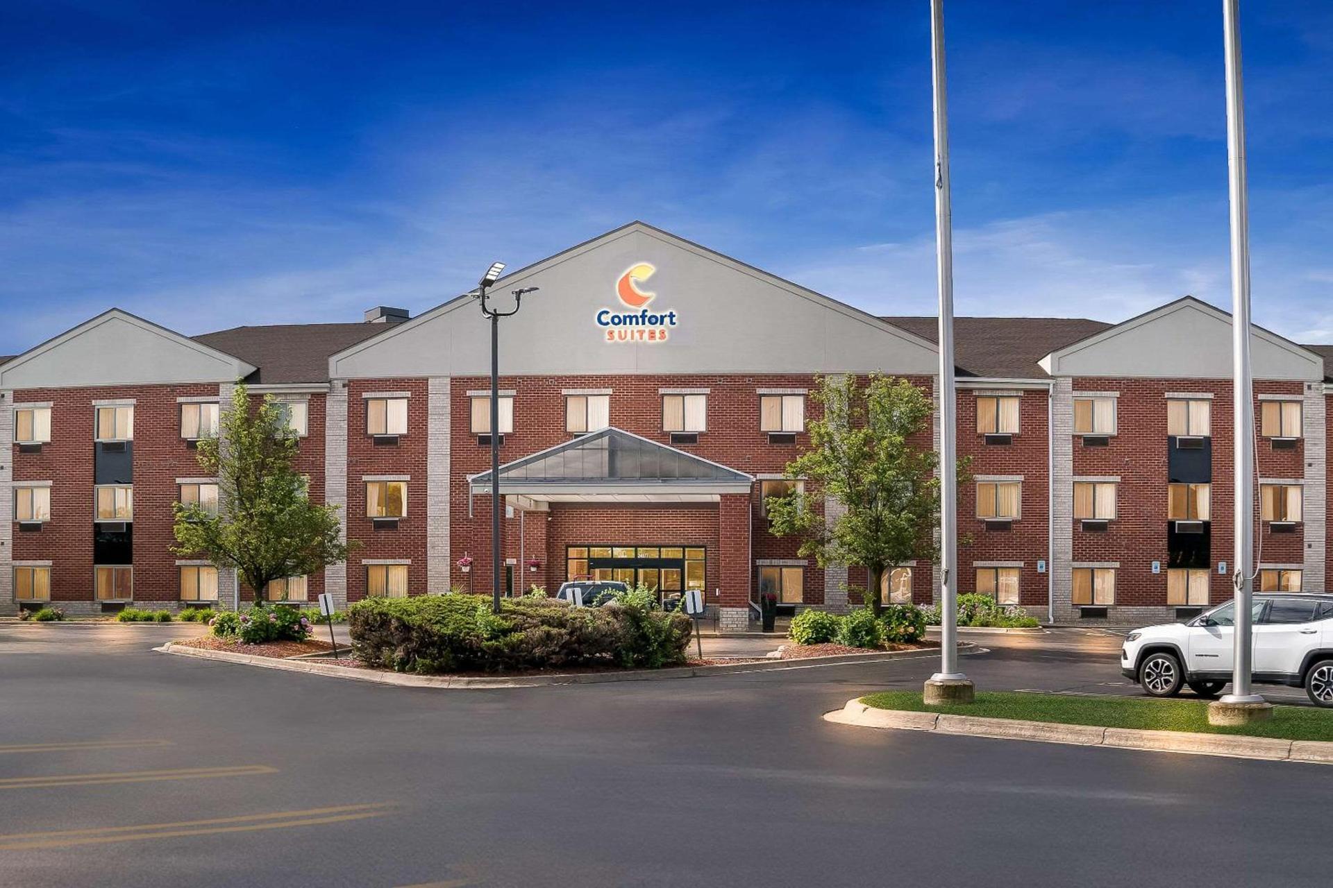 Comfort Suites Southfield-Detroit photo 3