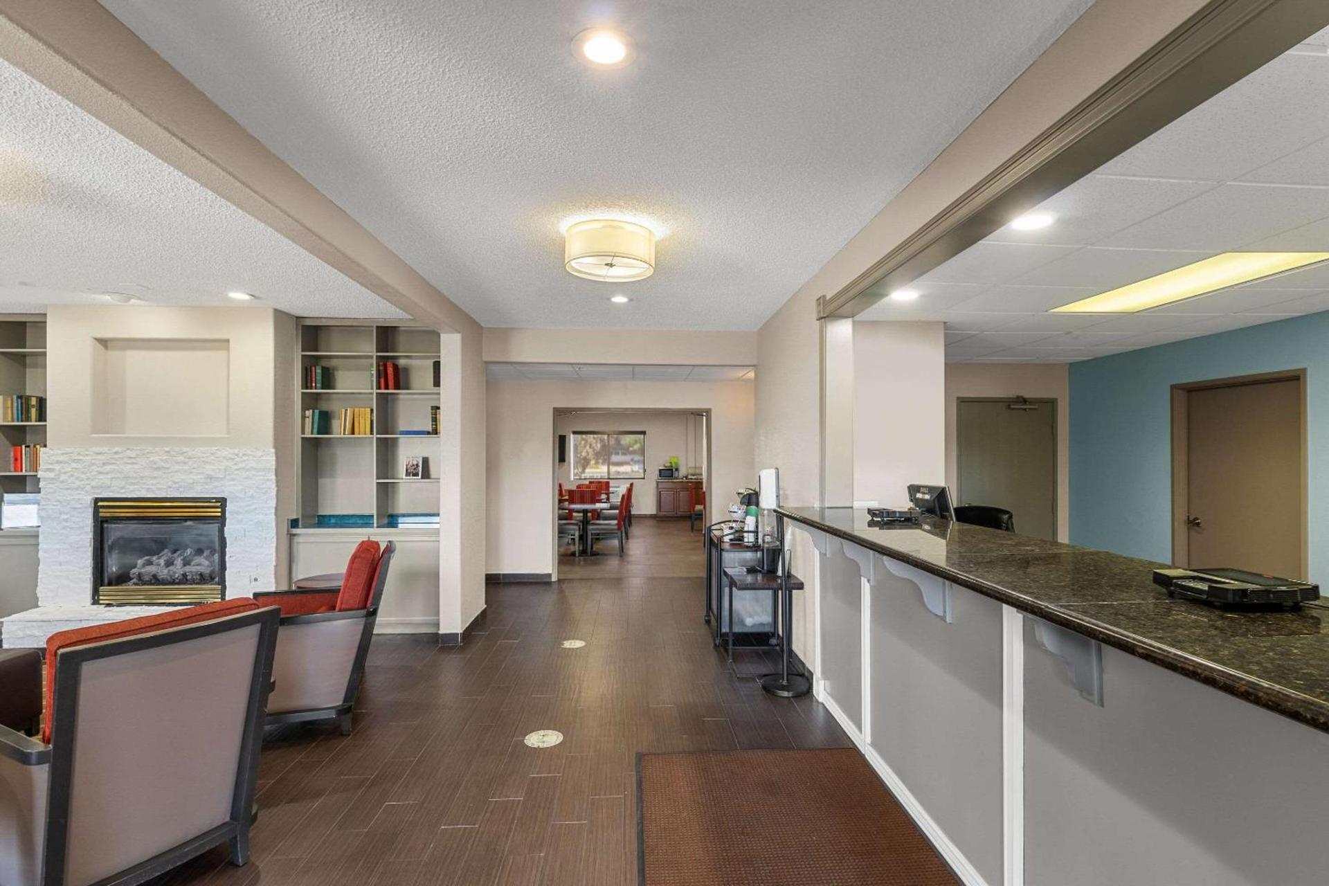 Quality Inn Denver Northeast Brighton photo 4