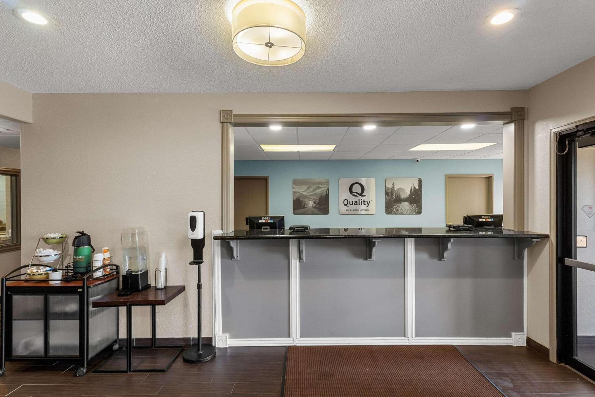 Quality Inn Denver Northeast Brighton photo 5