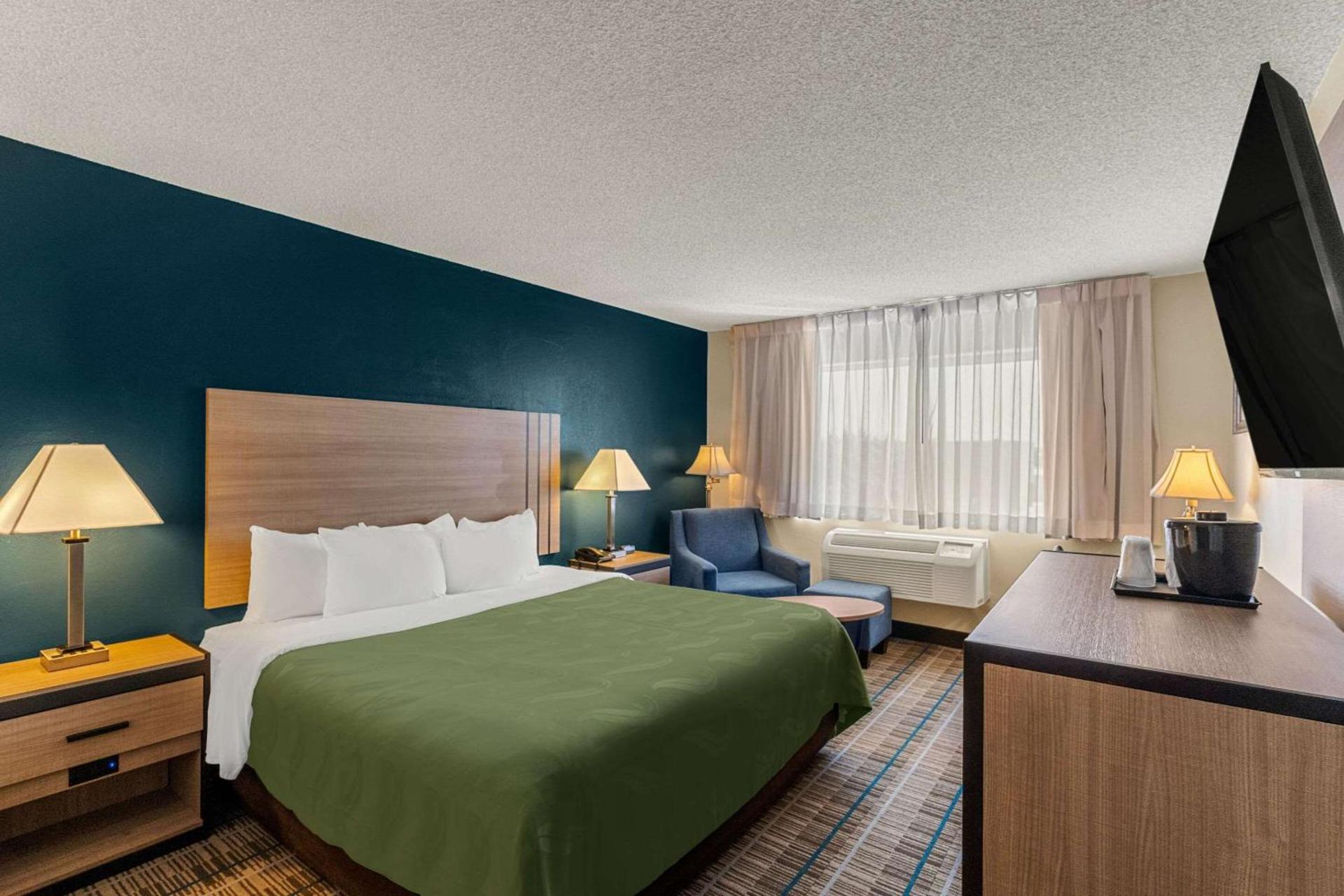 Quality Inn Denver Northeast Brighton photo 7